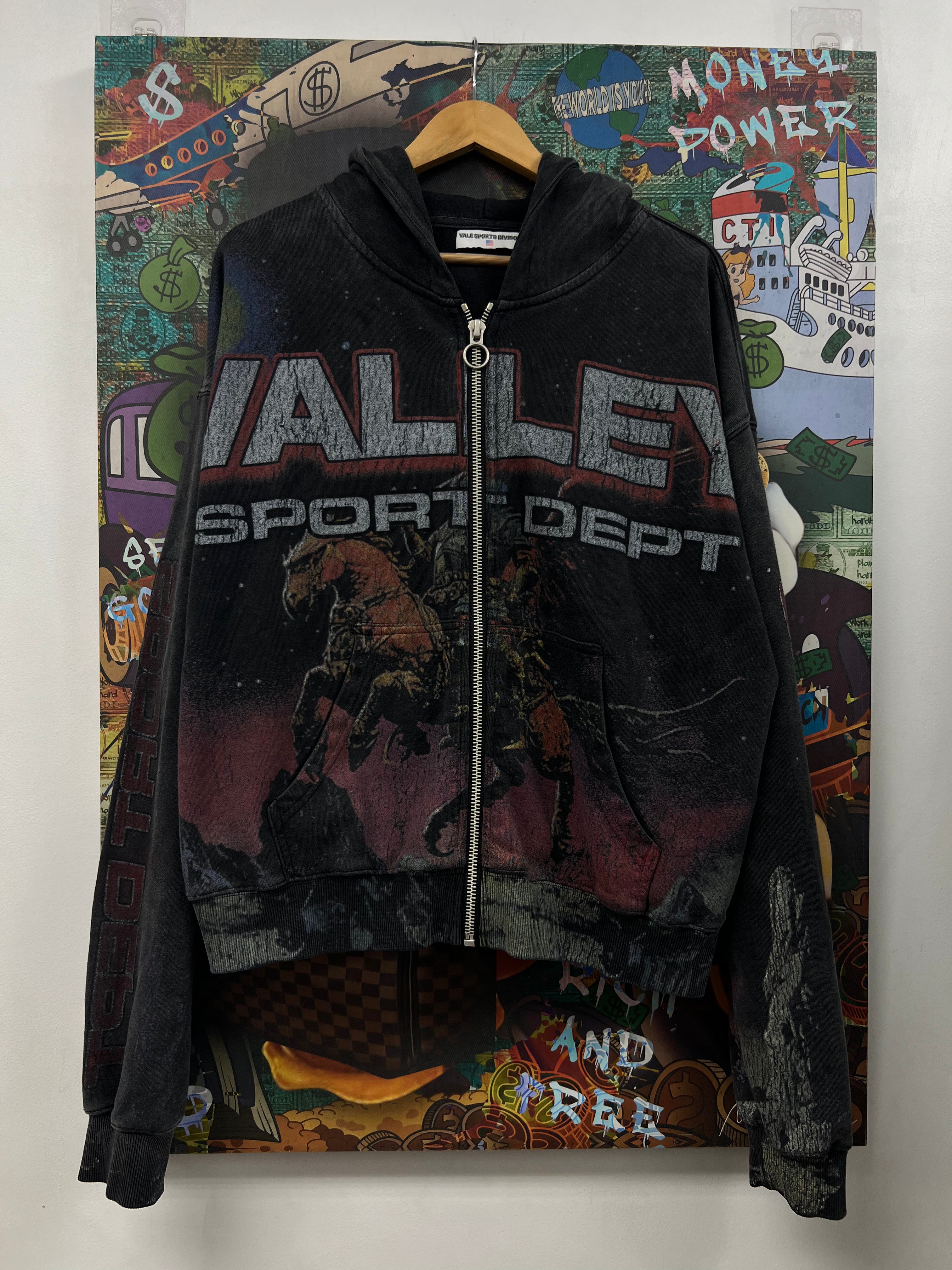 Vale Pluto Zip Up