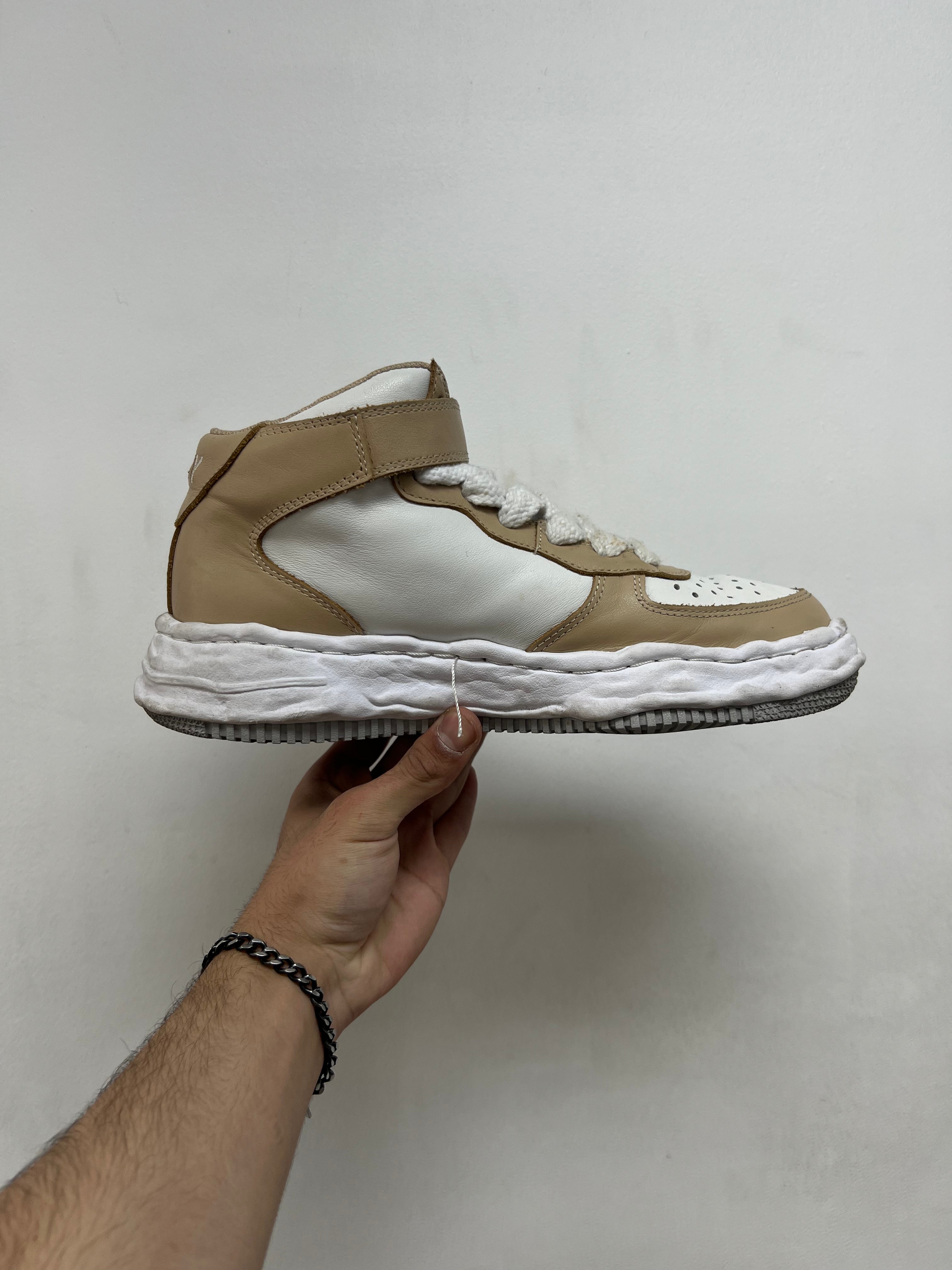 MMY Tan White Mid Wayne Sneakers