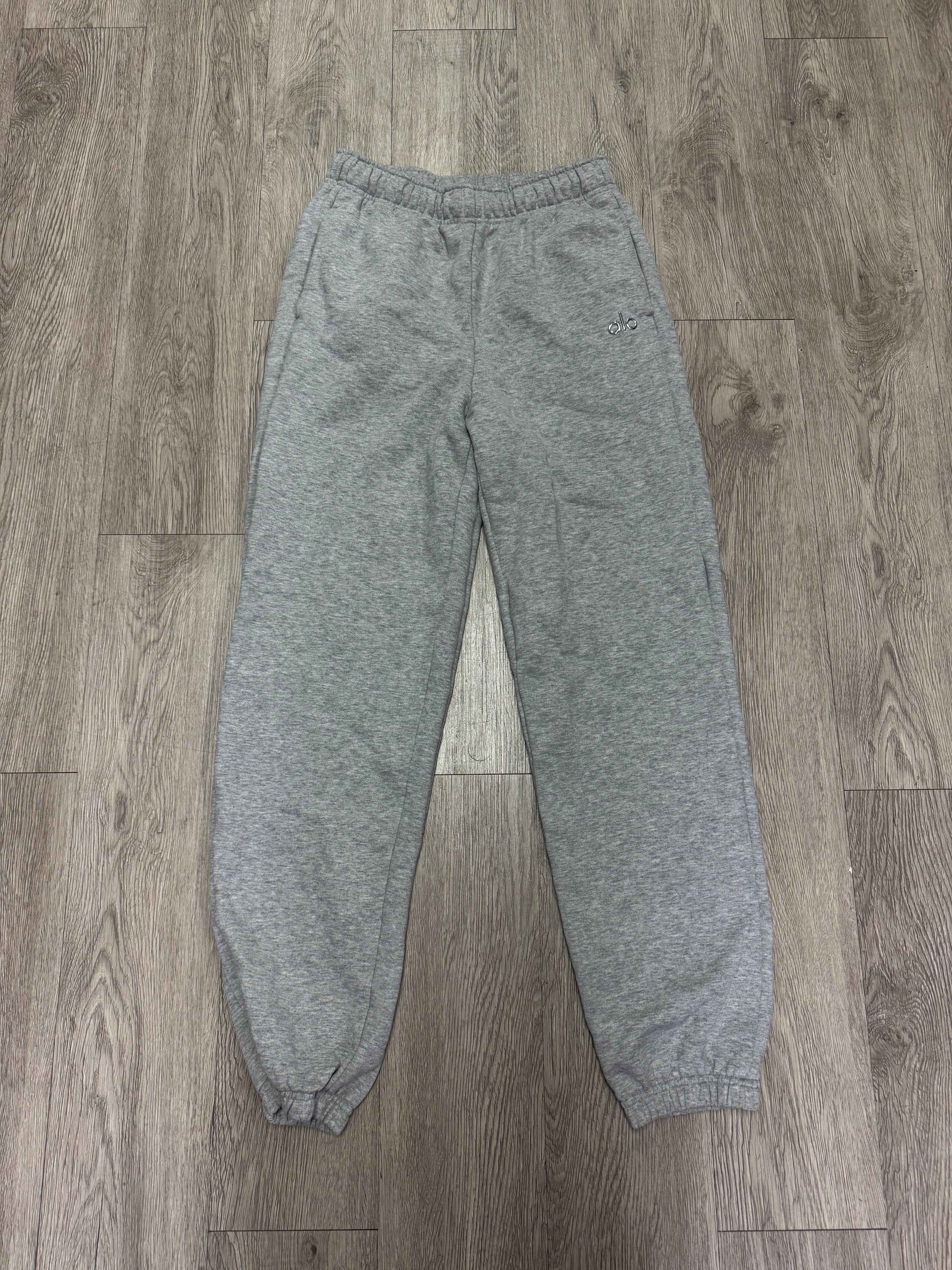 Alo Grey Accolade Sweats
