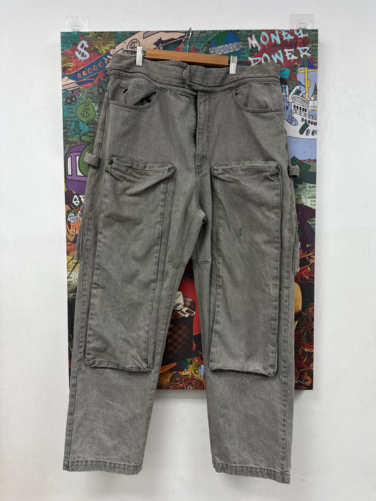 LV Denim Cargo Pants Grey Used 38 N/A