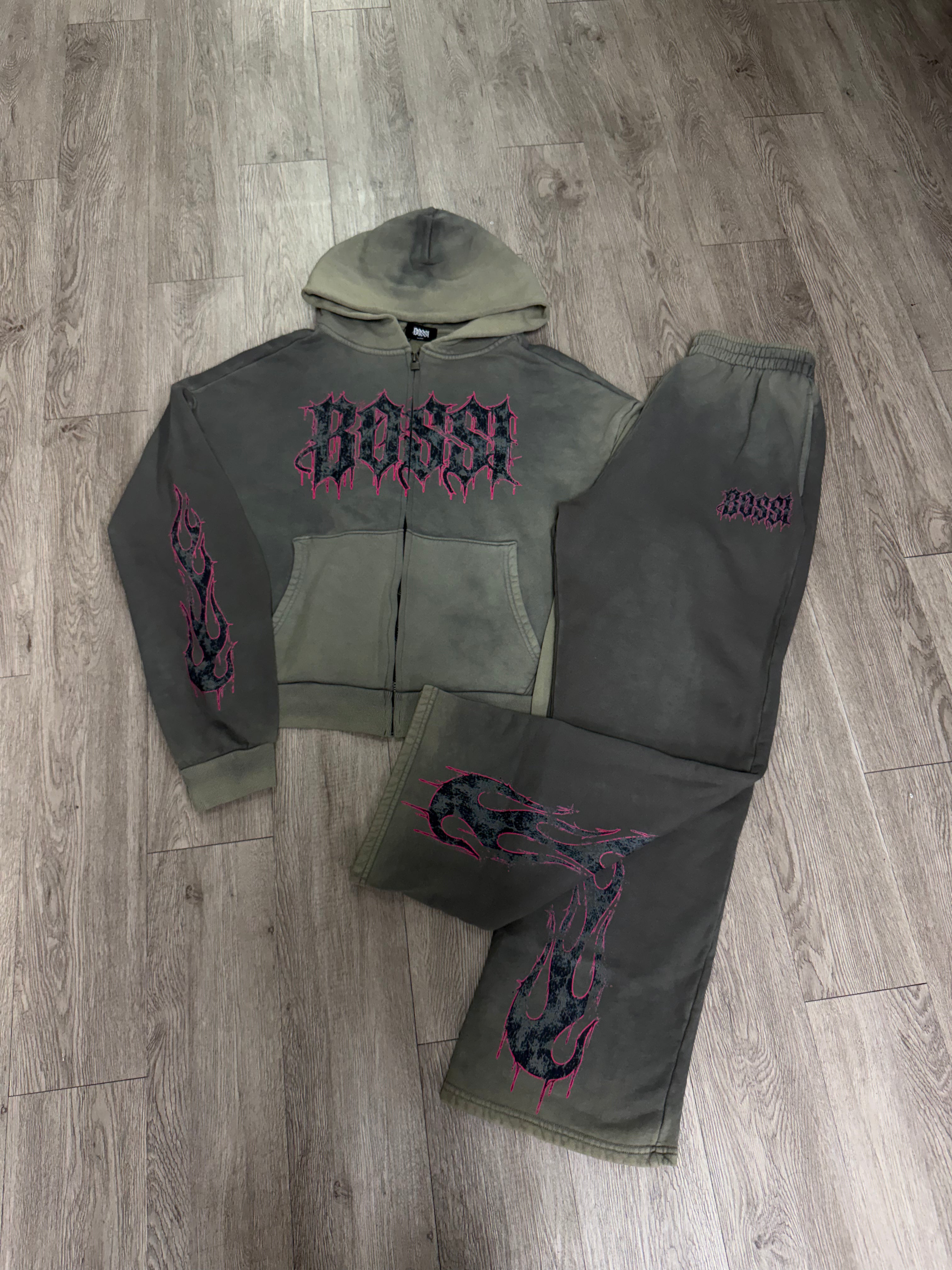 Bossi Grey Pink Black Sweatsuit
