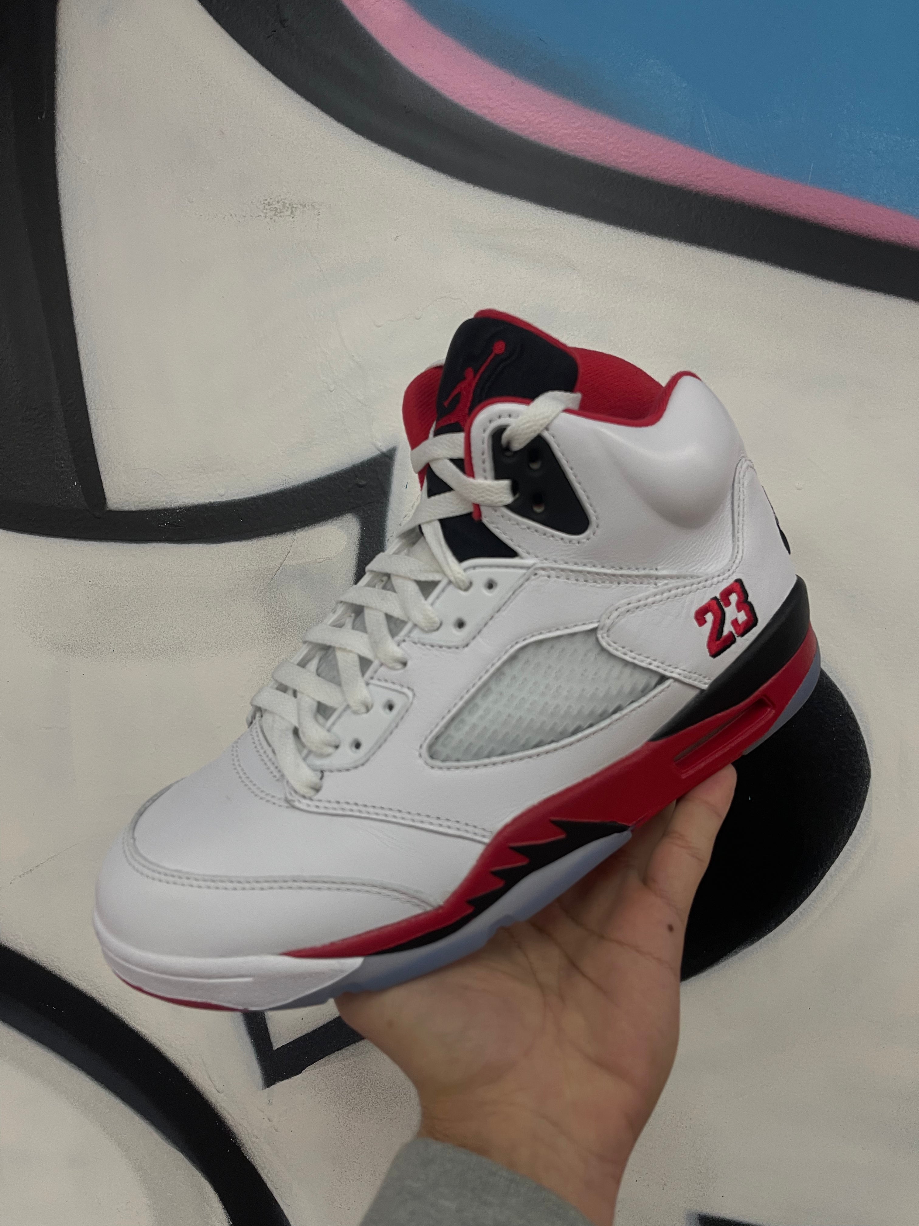 Jordan 5 Fire Red Sneakers