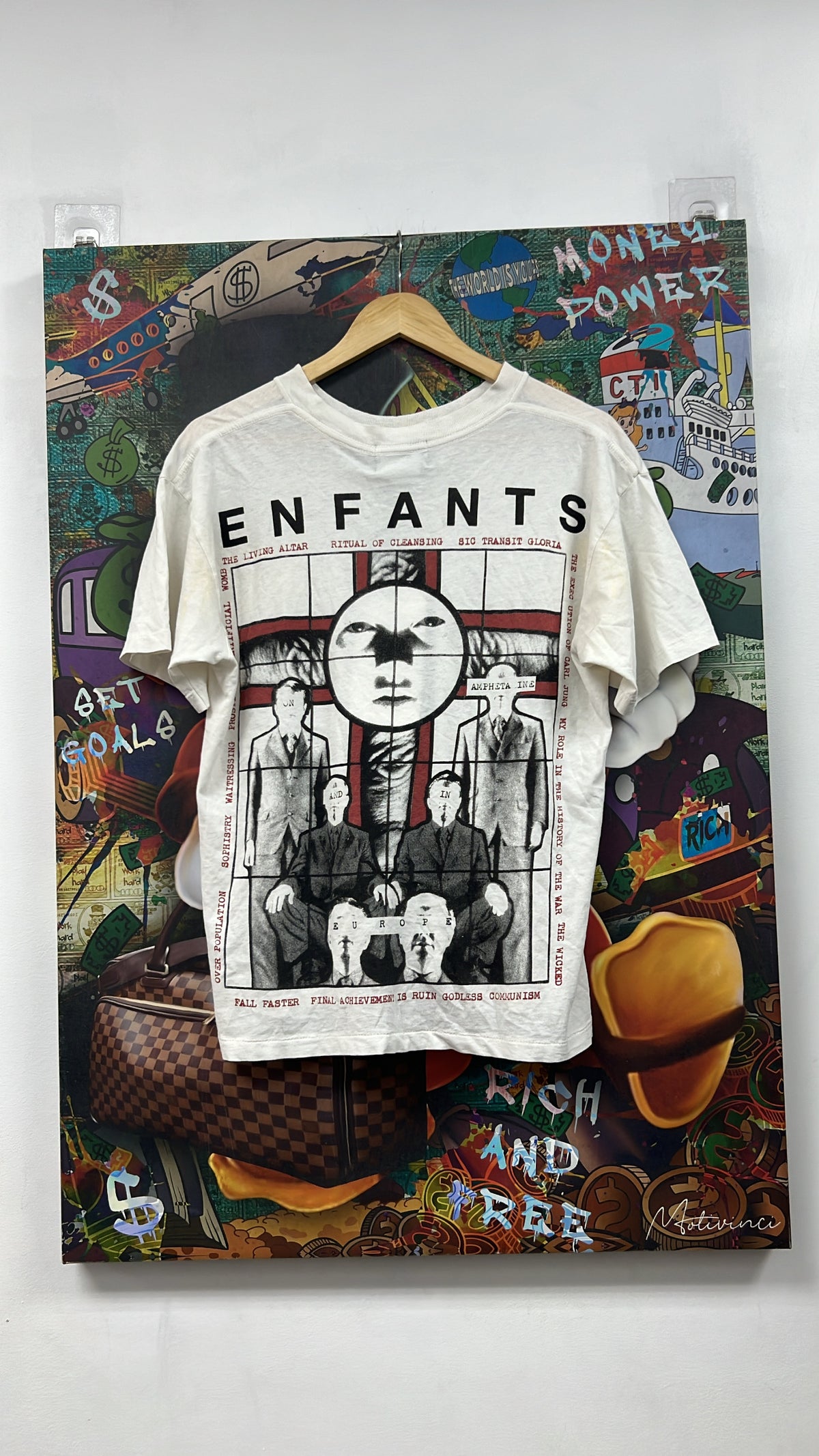 ENFANTS RICHES DÉPRIMÉS Ritual Prayer Tee