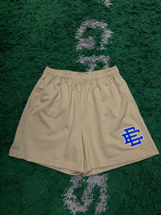 EE Shorts Beige Royal New Large In Plastic