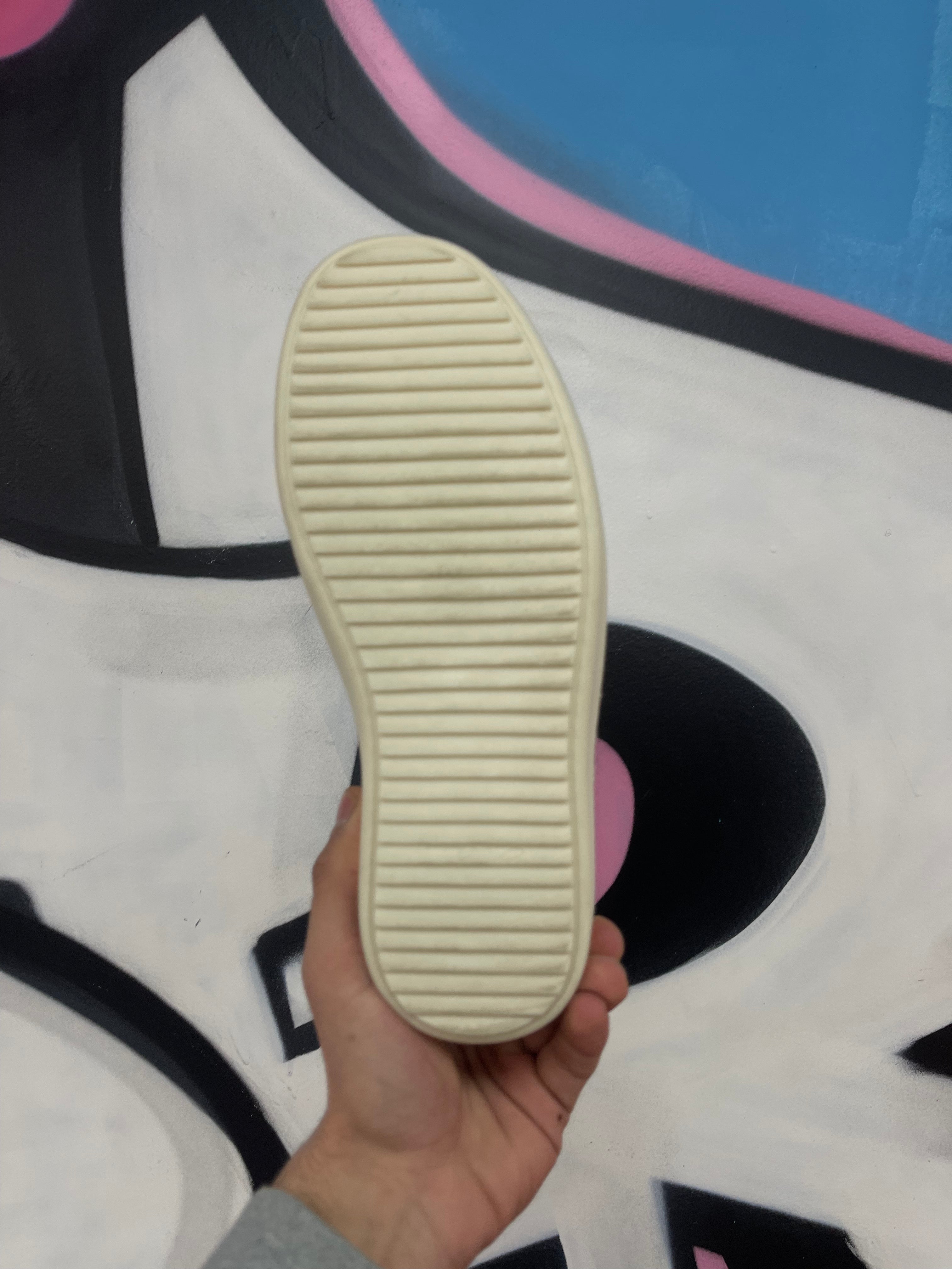 Rick Owens Jumbo Lace Ramone High Parchment Milk Sneakers