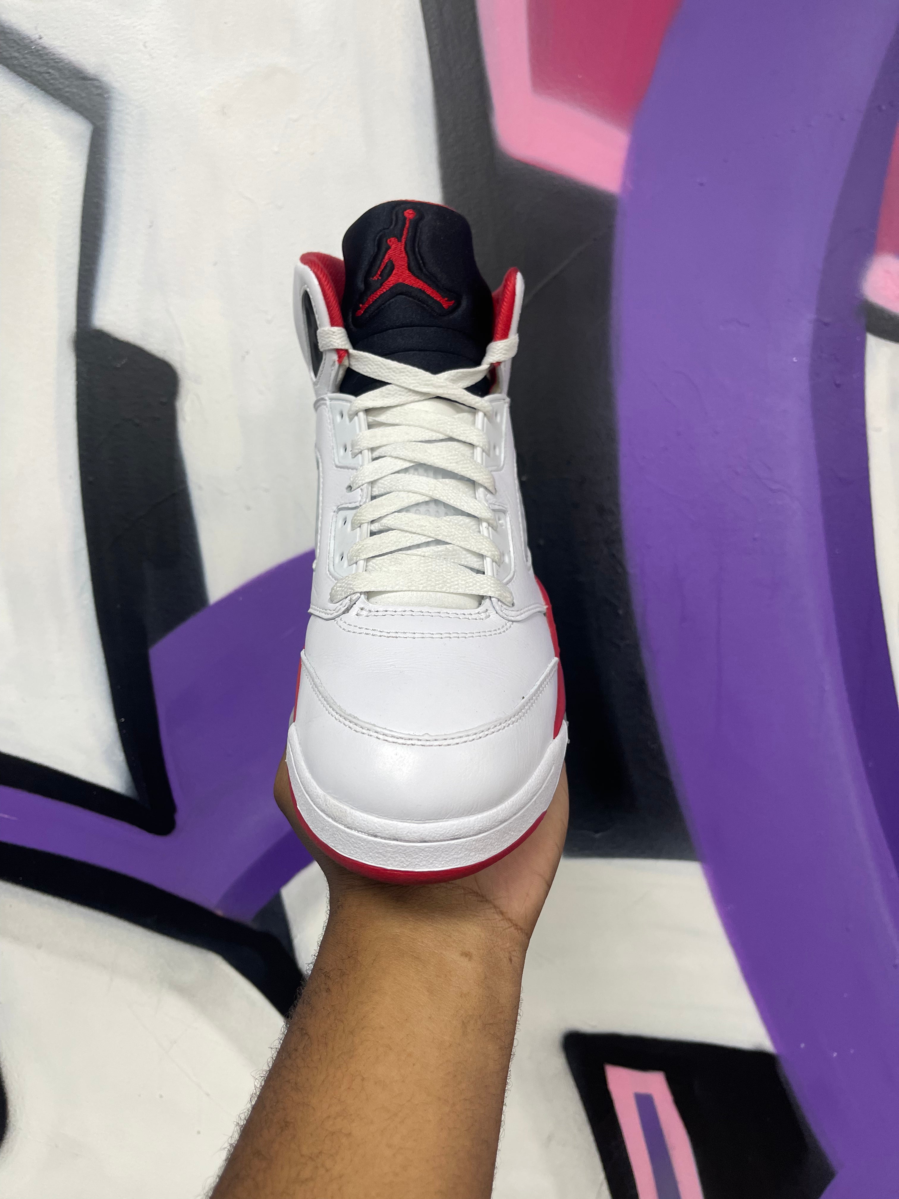Jordan 5 Fire Red Sneakers
