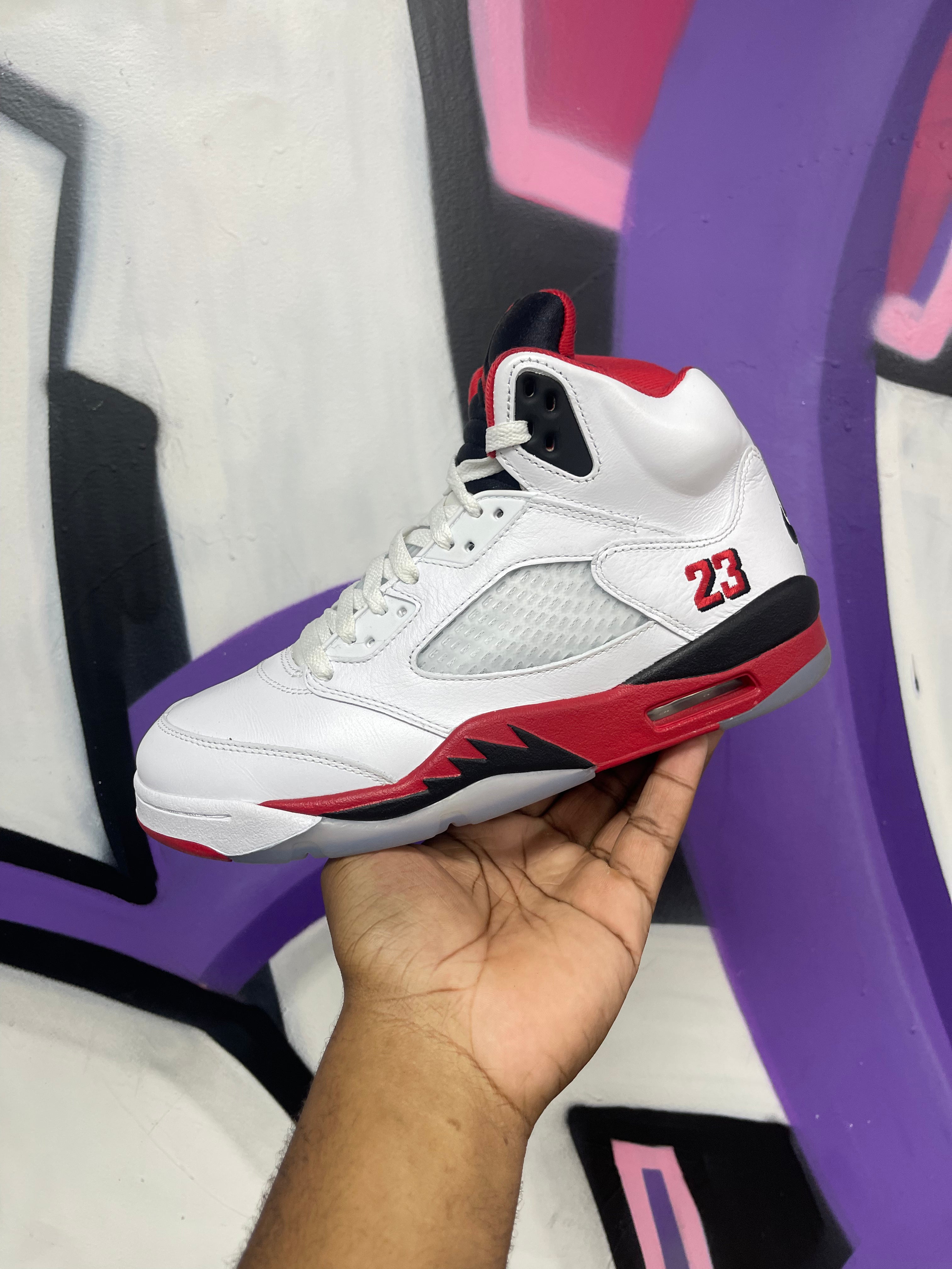 Jordan 5 Fire Red Sneakers