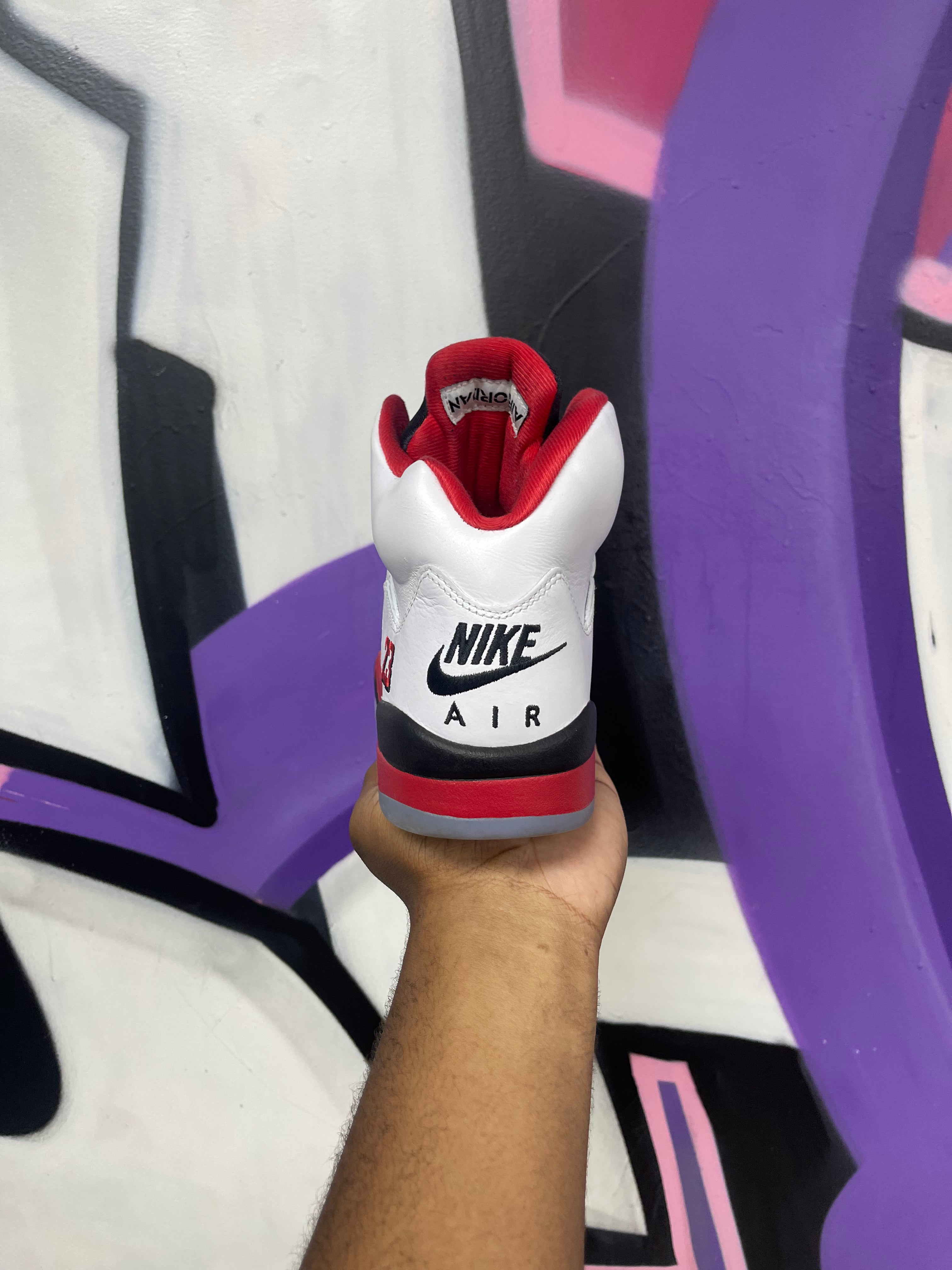 Jordan 5 Fire Red Sneakers