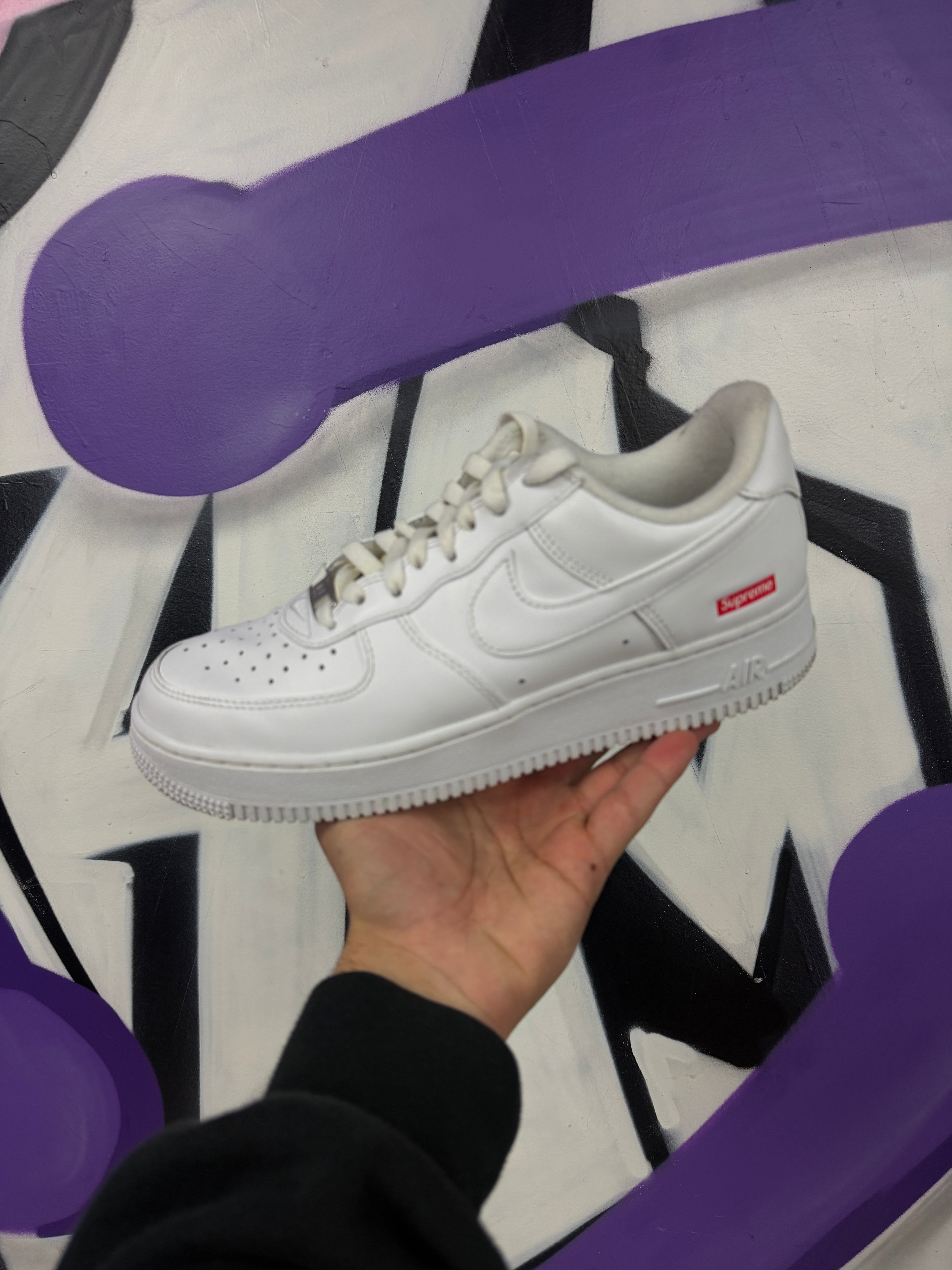 Nike AF1 Supreme Sneakers