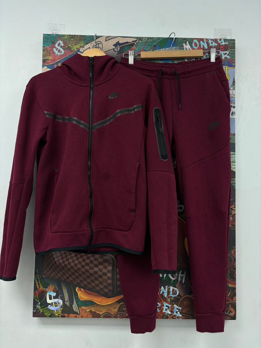 Nike Tech Sweatsuit Maroon Used XS