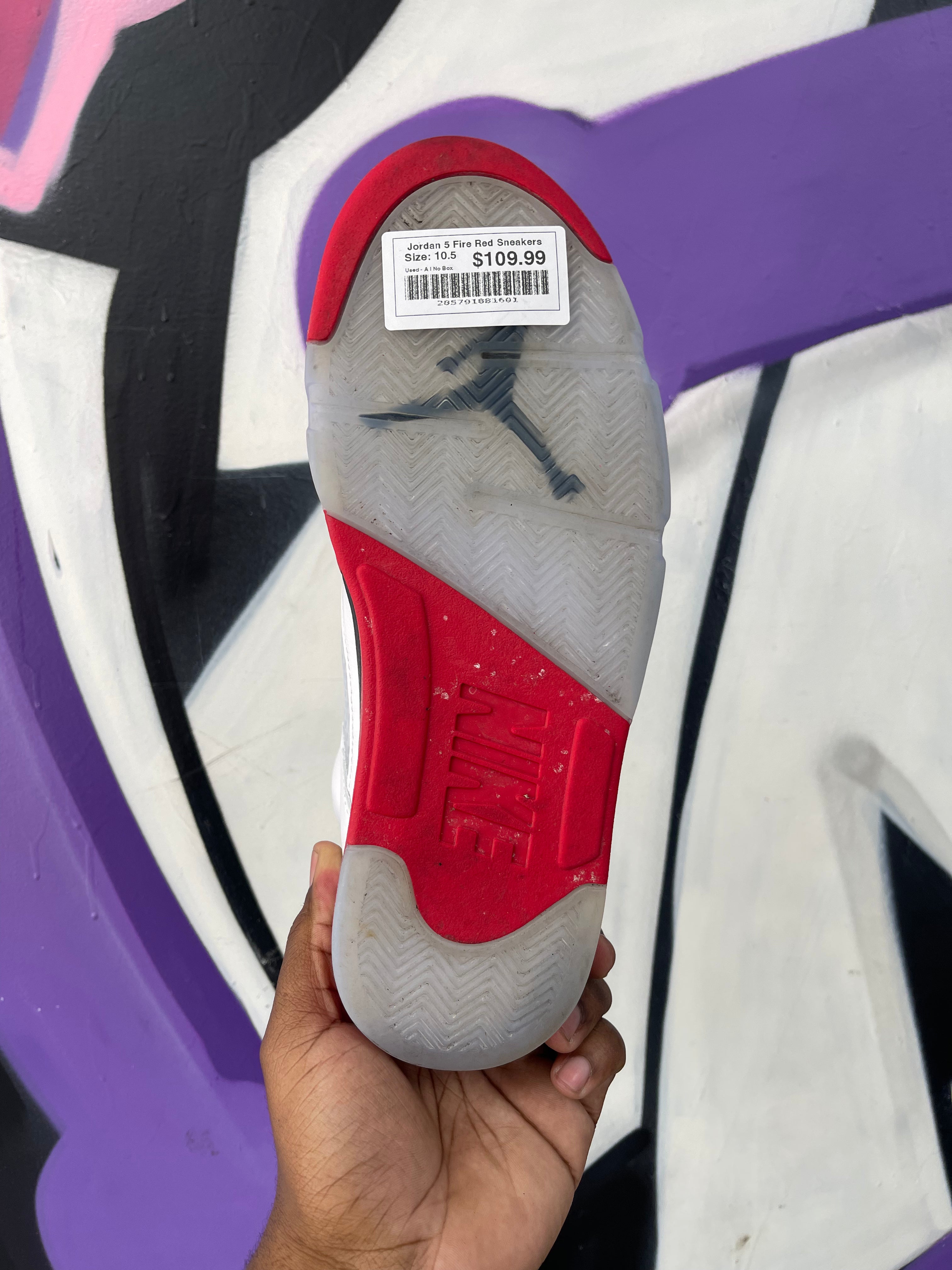 Jordan 5 Fire Red Sneakers
