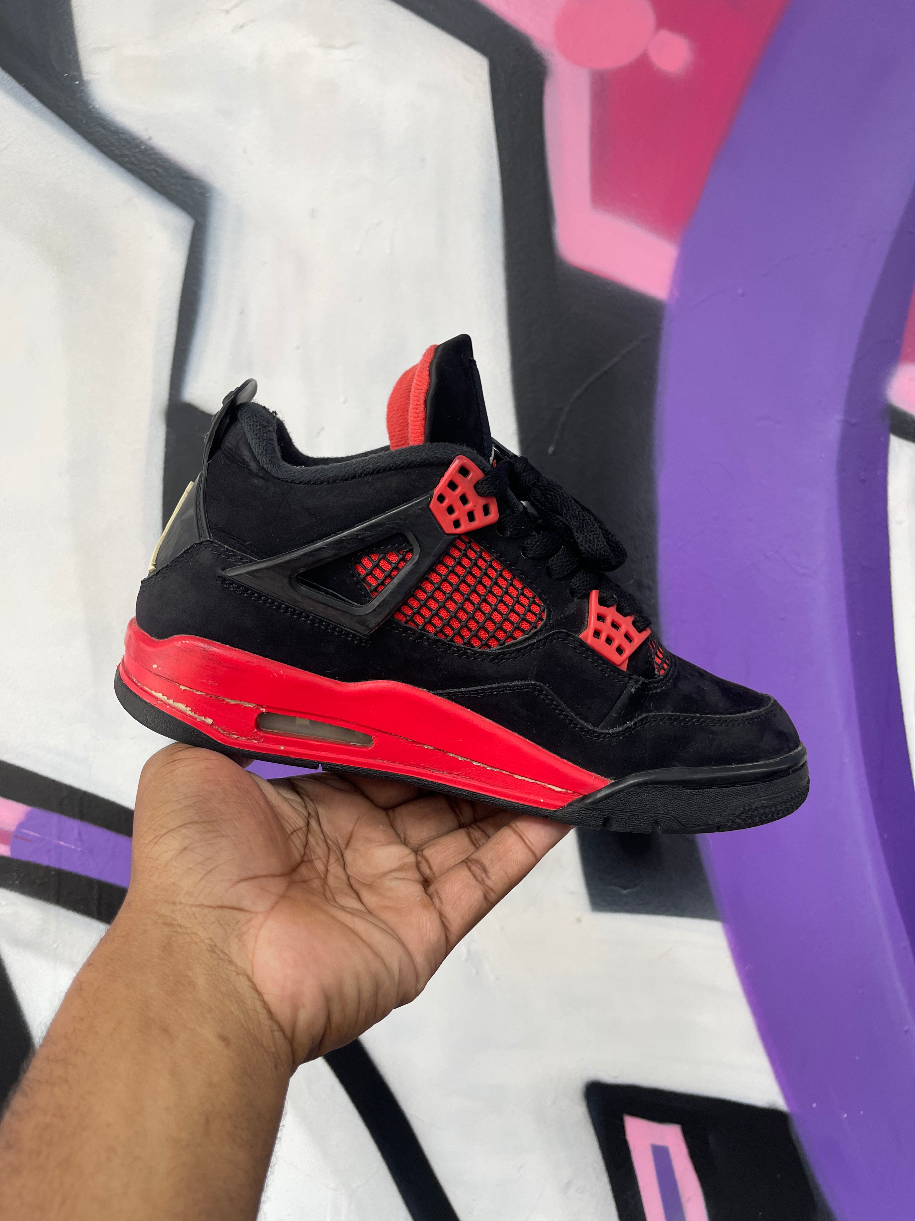 Jordan 4 Red Thunder Sneakers