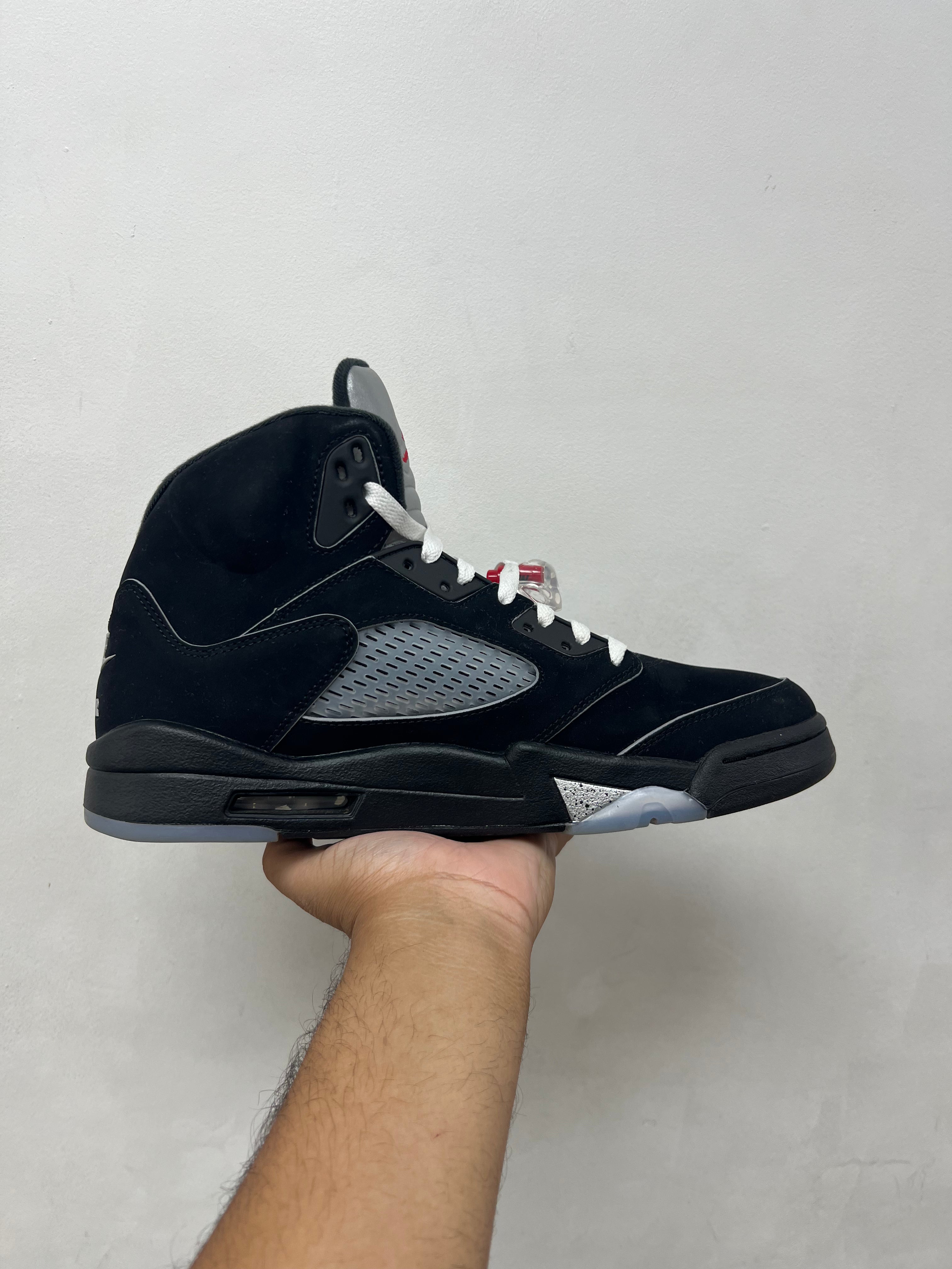 Jordan 5 Black Metallic Sneakers
