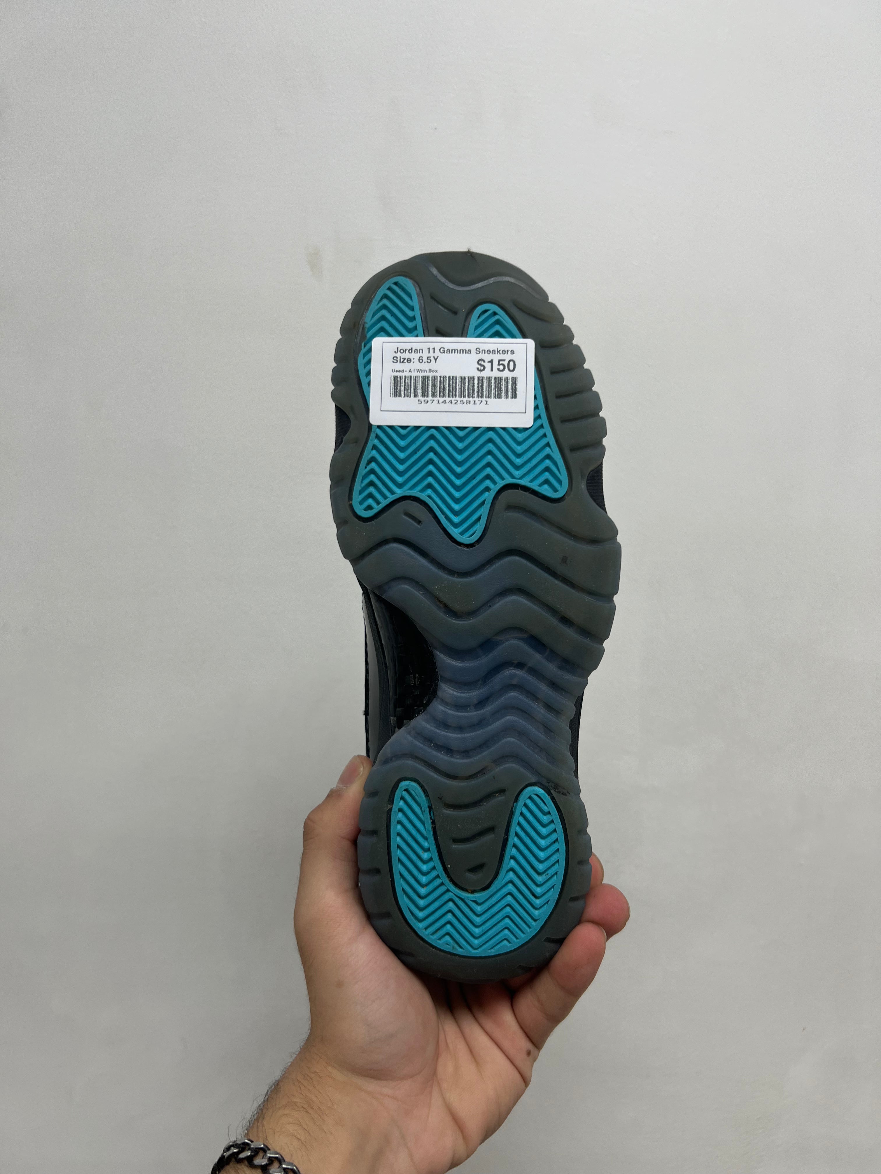 Jordan 11 Gamma Sneakers