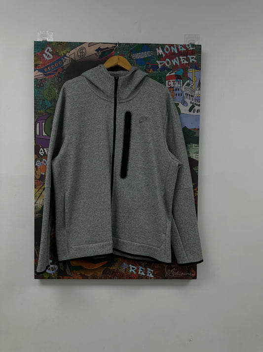 Nike Tech Zip Up Grey Used Large N/A