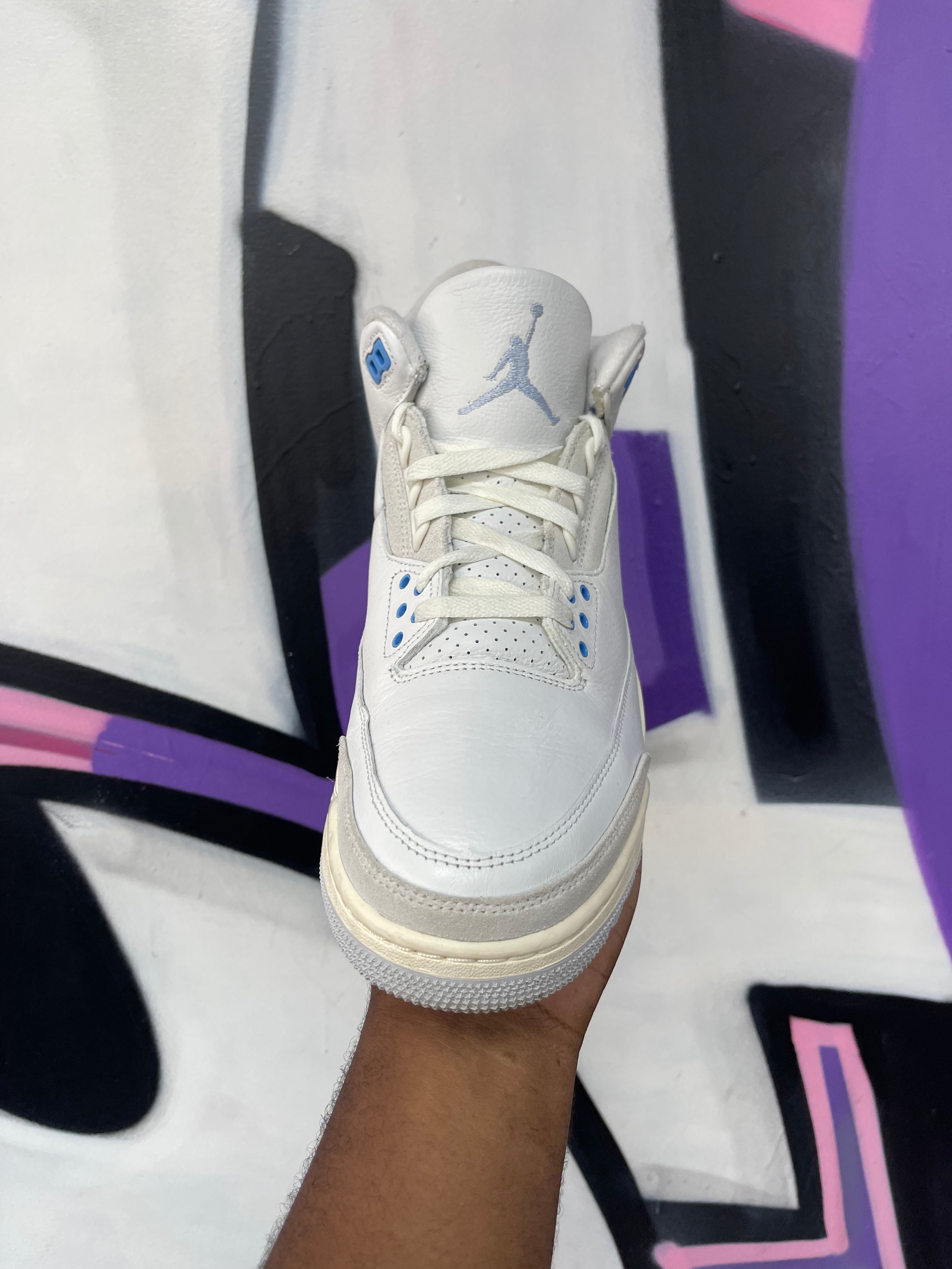 Jordan 3 Lucky Shorts Sneakers