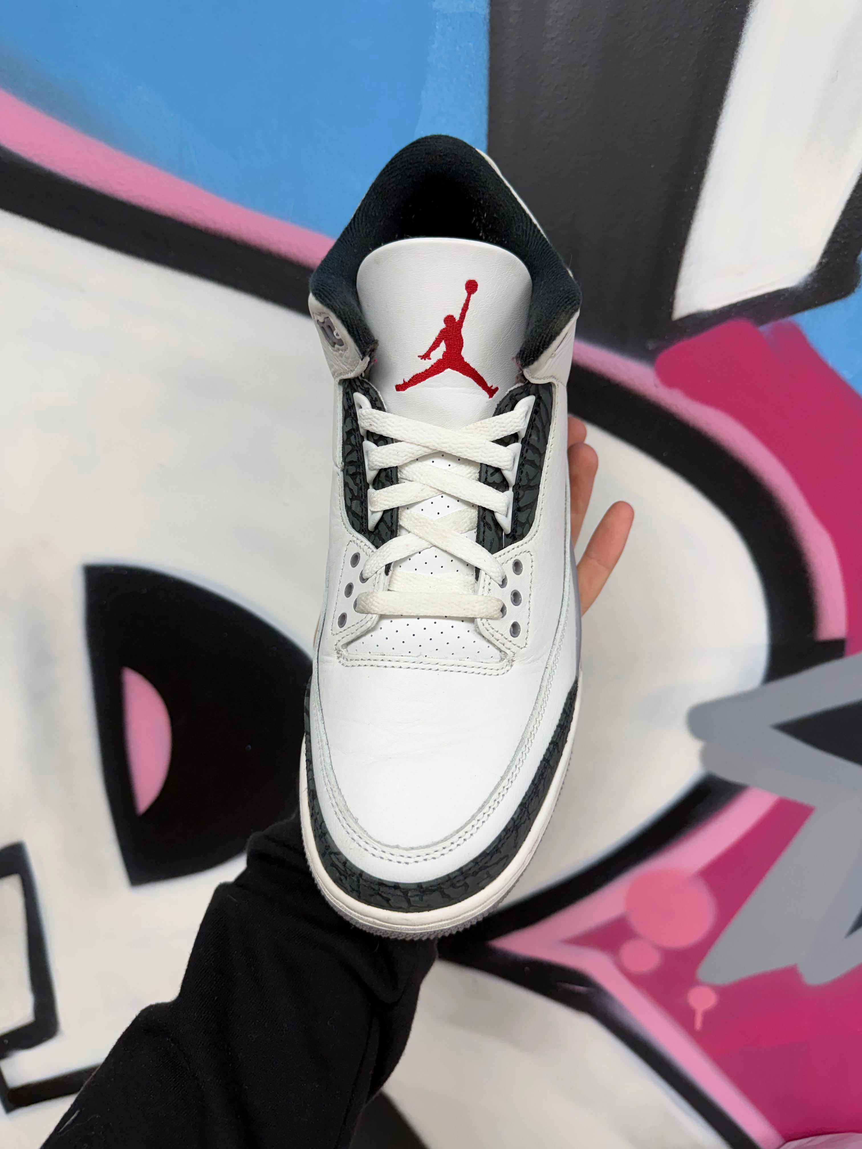 Jordan 3 Cement Grey Sneakers