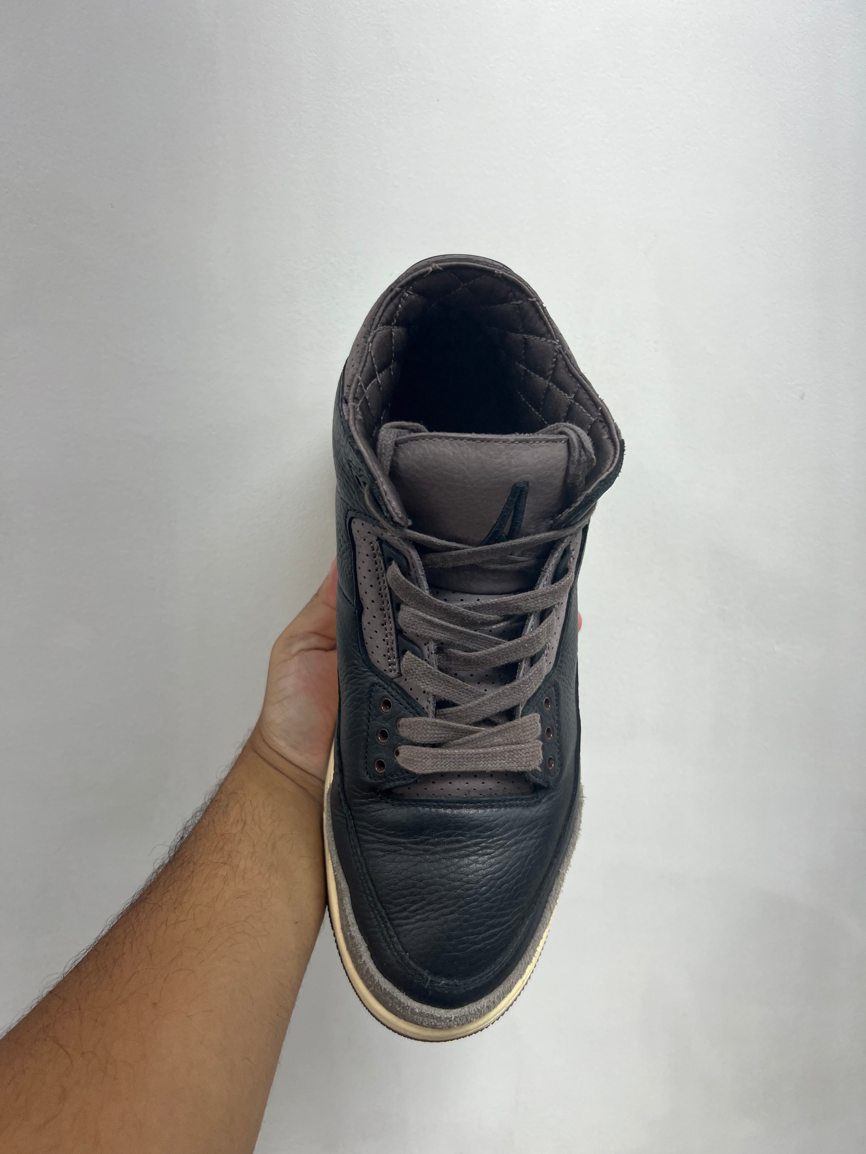 Jordan 3 AMM WYWS (Paint Chipping) Sneakers