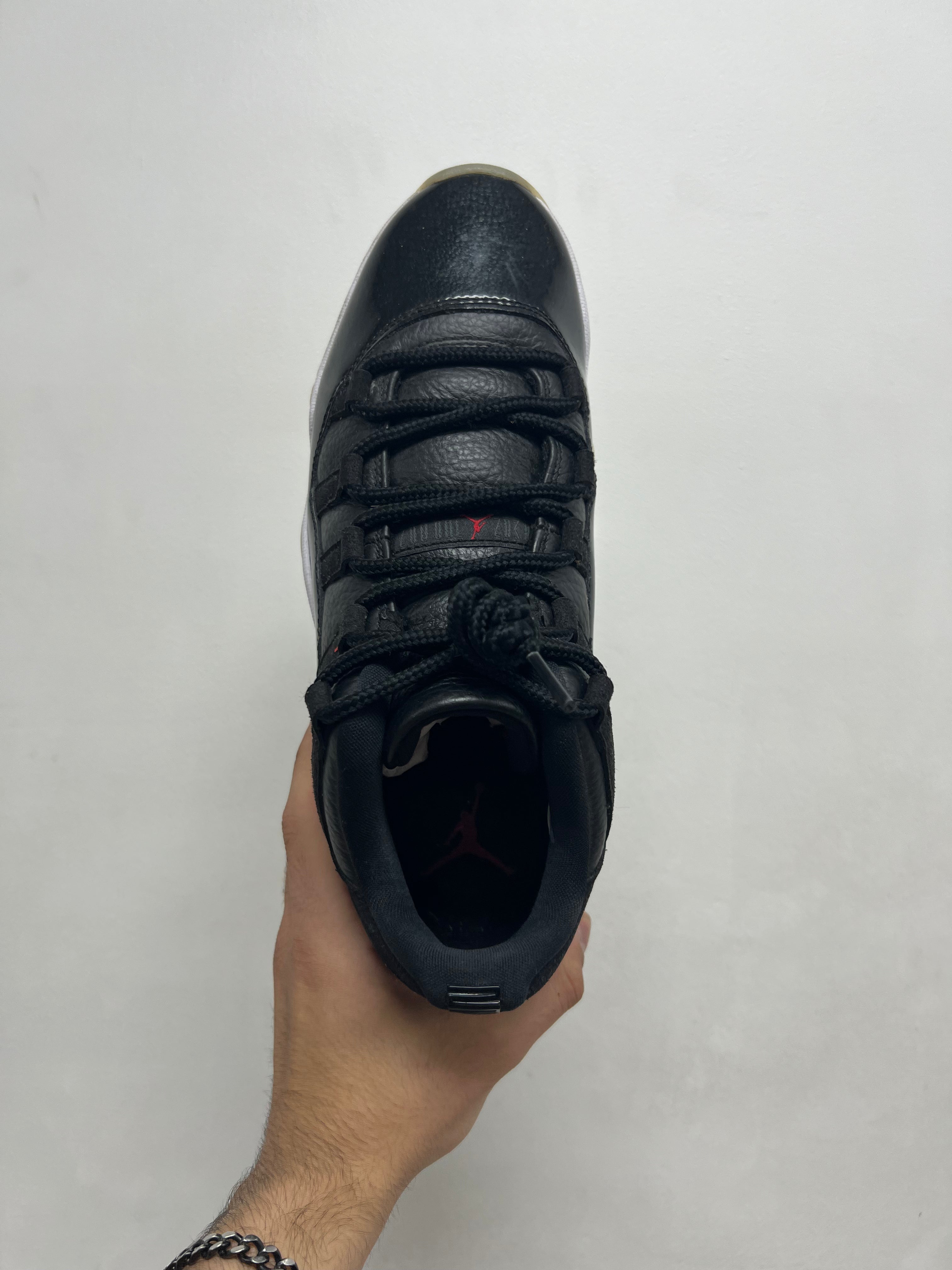 Jordan 11 Low 72-10 Sneakers