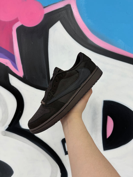 Jordan 1 Low Travis Scott Velvet Brown New 9 With Box