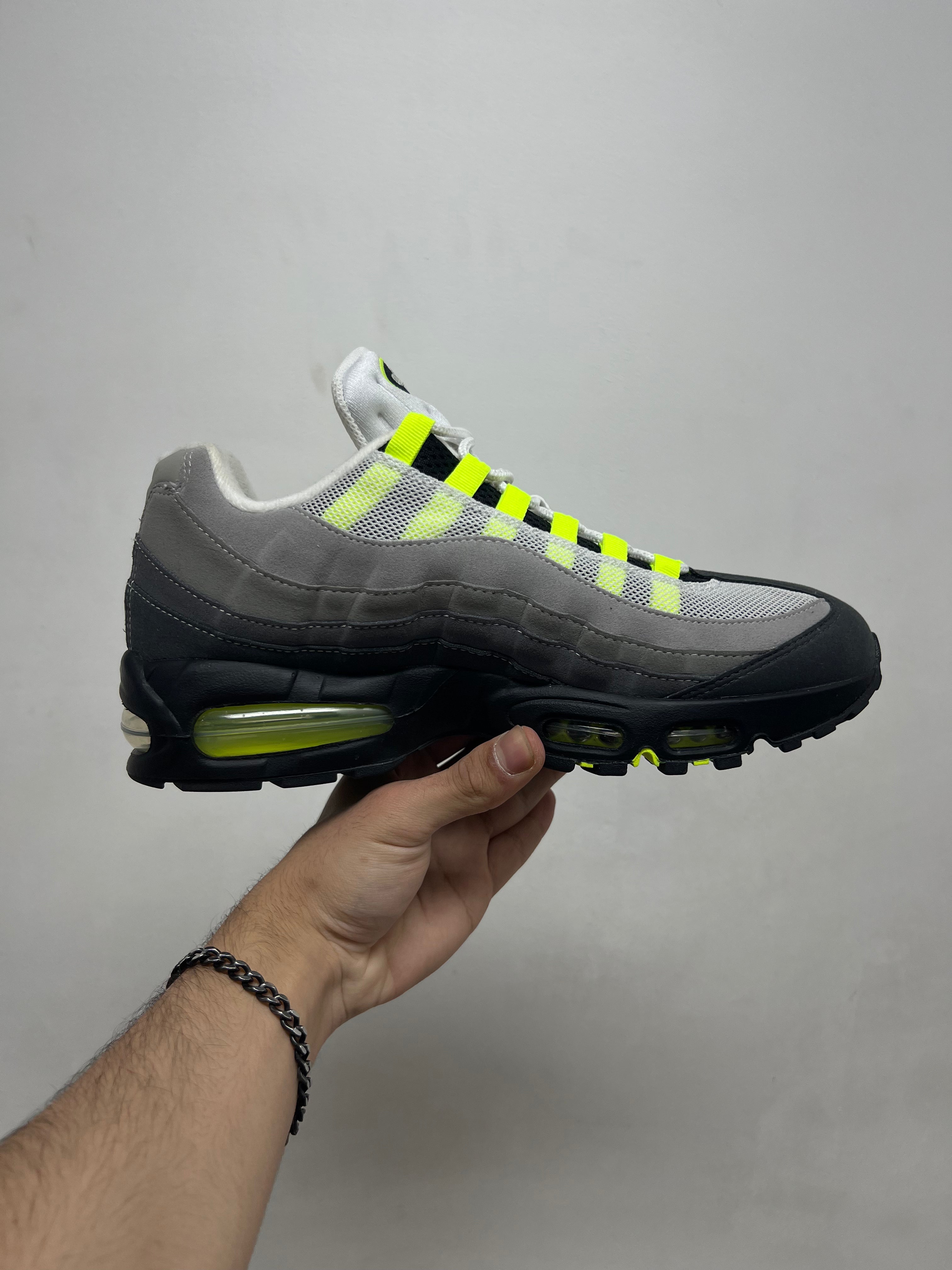 Nike AM95 Neon Sneakers
