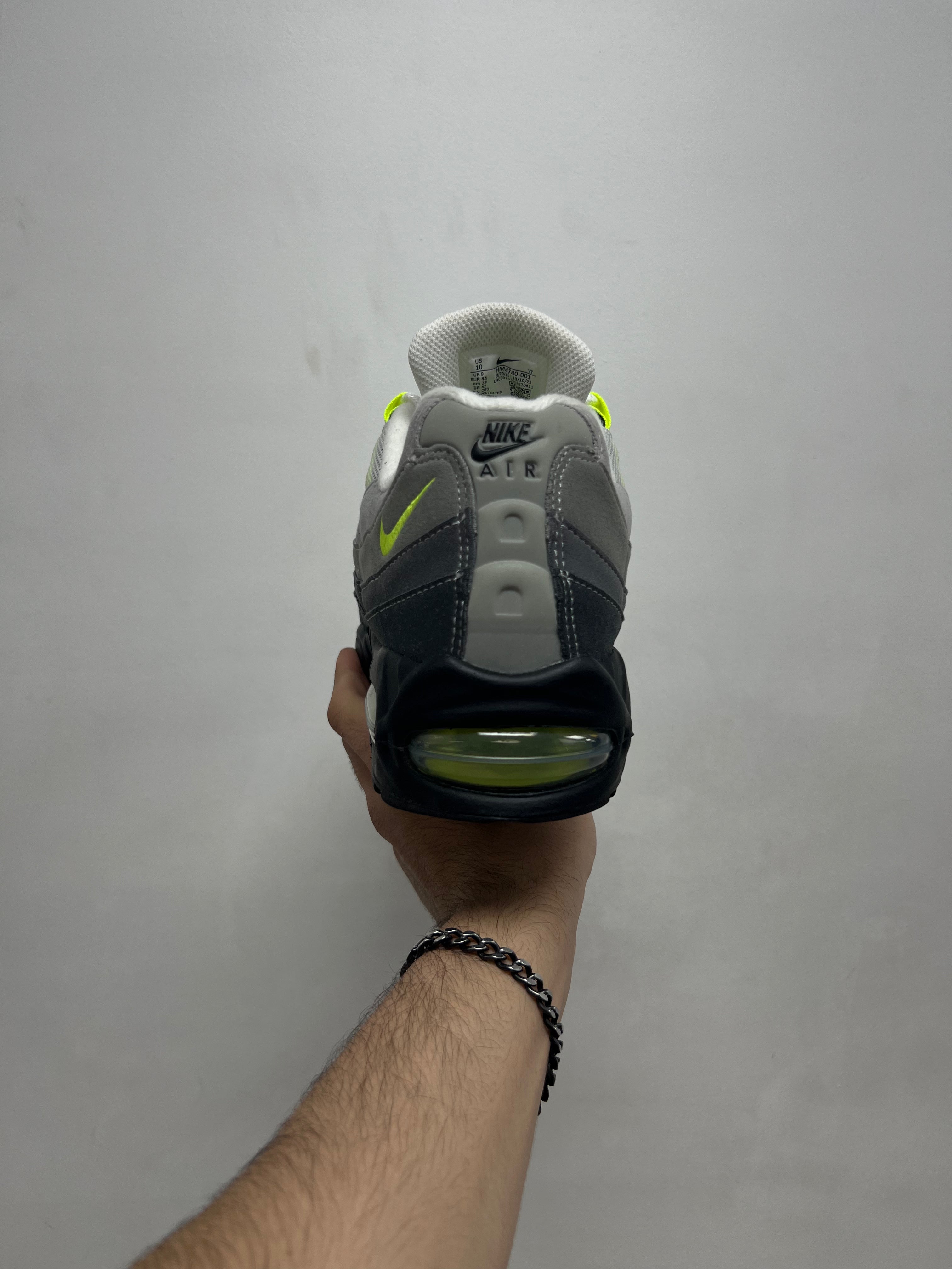 Nike AM95 Neon Sneakers