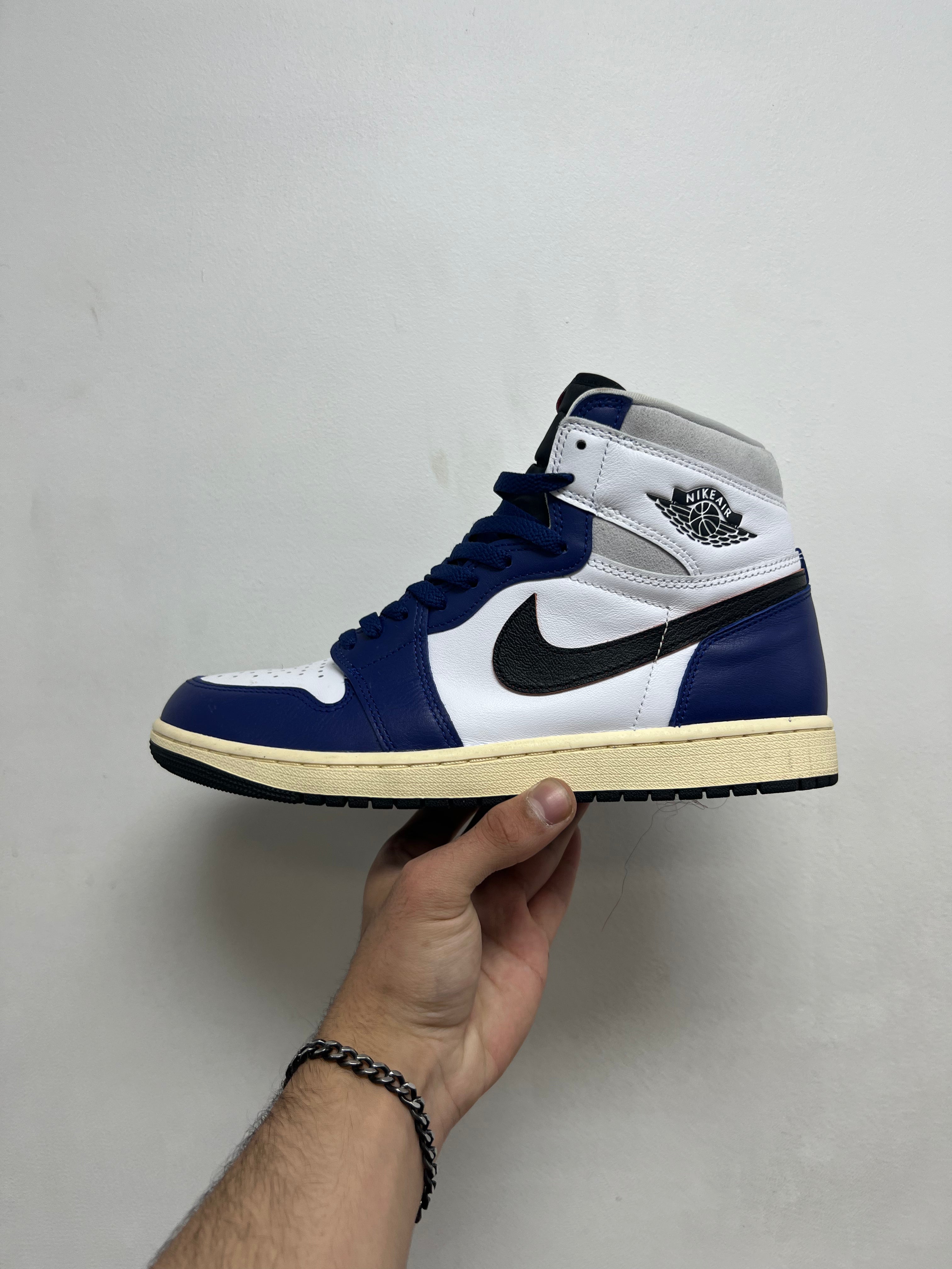 Jordan 1 Rare Air Sneakers