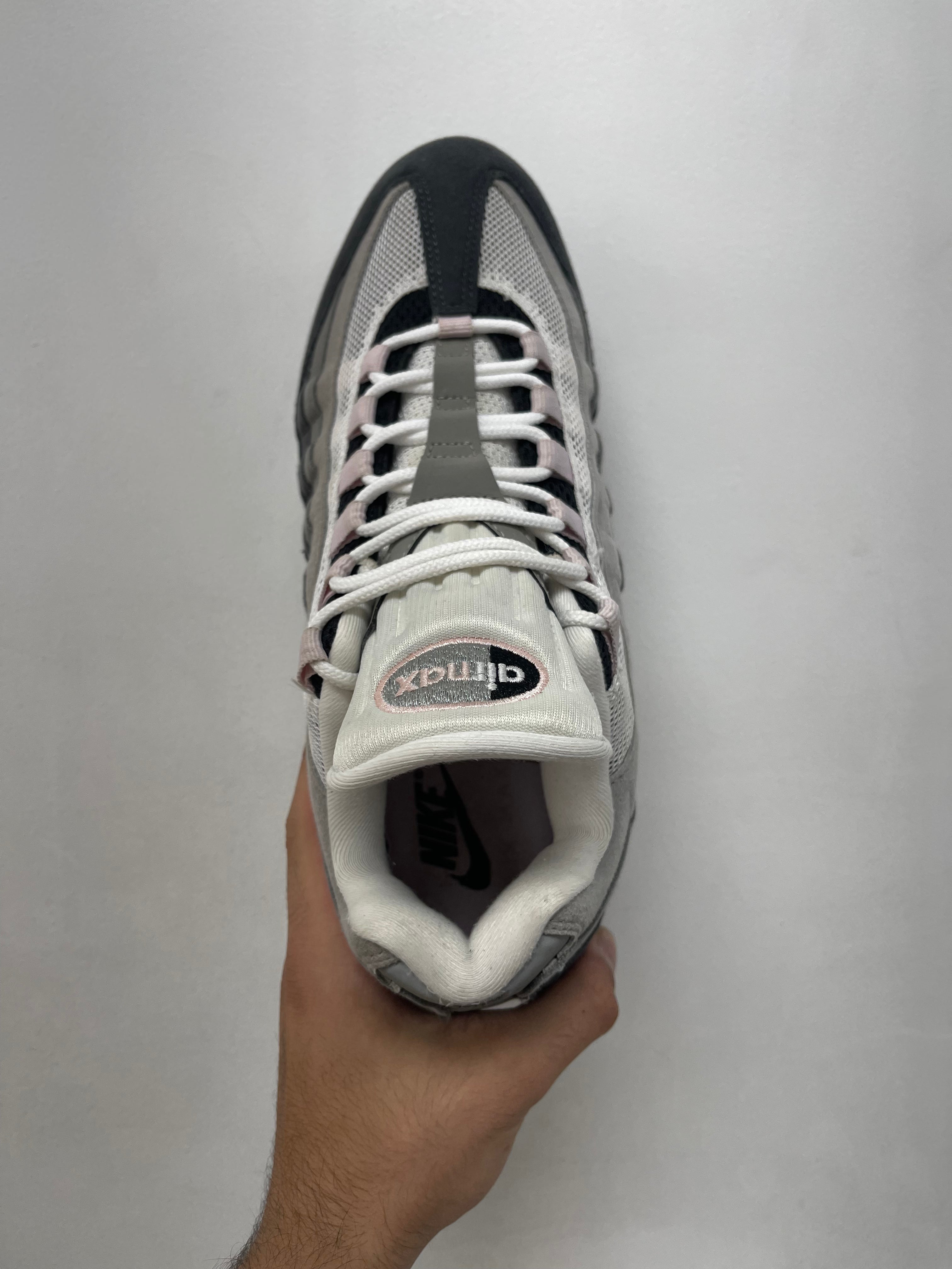 Nike AM95 Soft Pink Sneakers