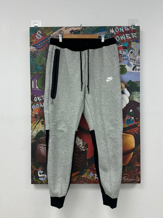 Nike Tech Sweats Grey Black New Large With Tags