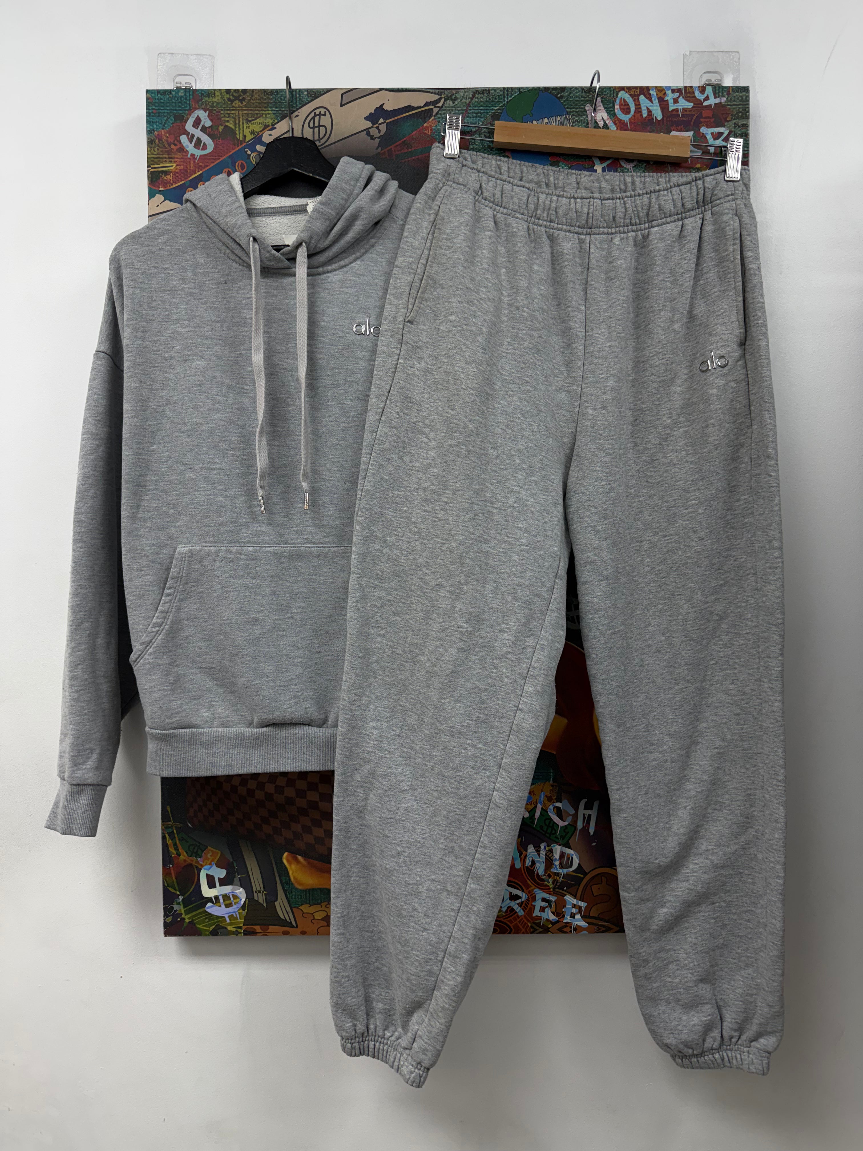 ALO Grey Accolade Pullover Sweatsuit