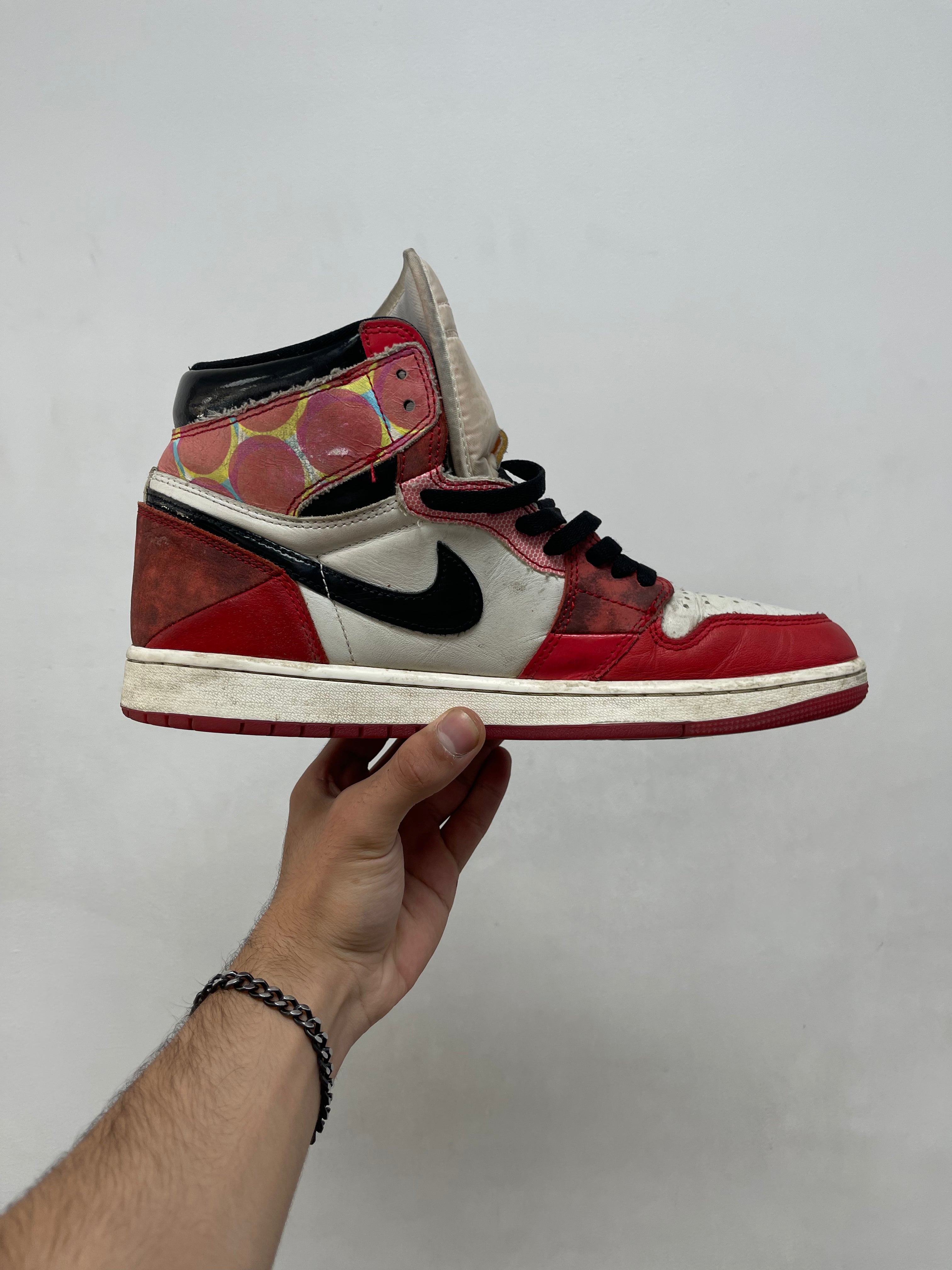 Jordan 1 Spider-Man Verse Sneakers