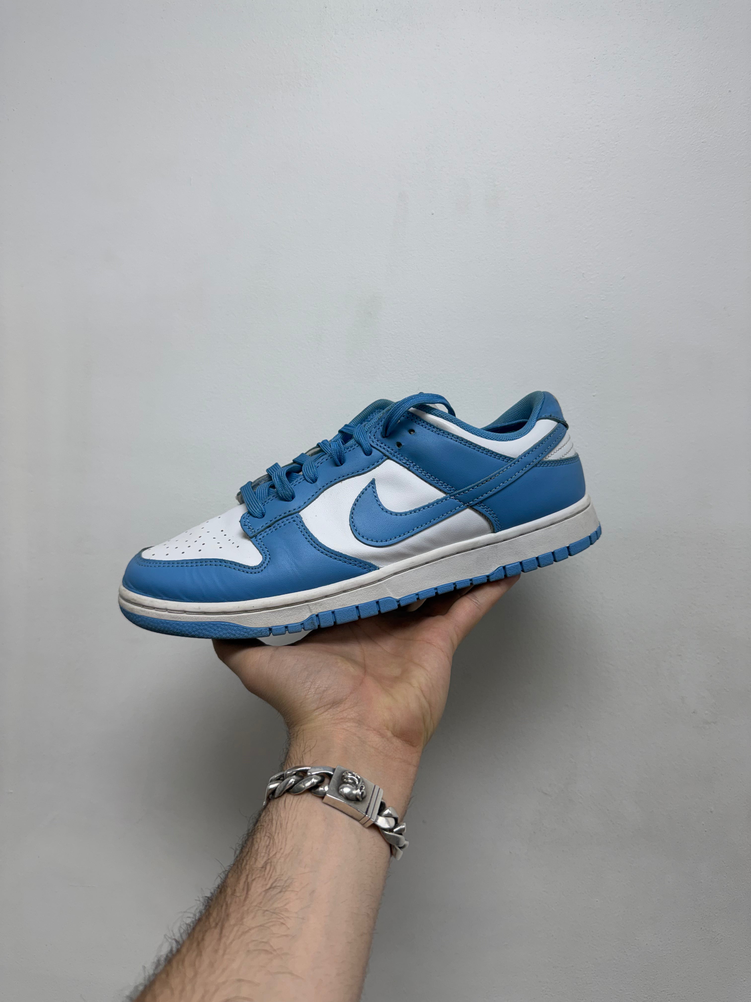 Nike Dunk Low UNC Sneakers