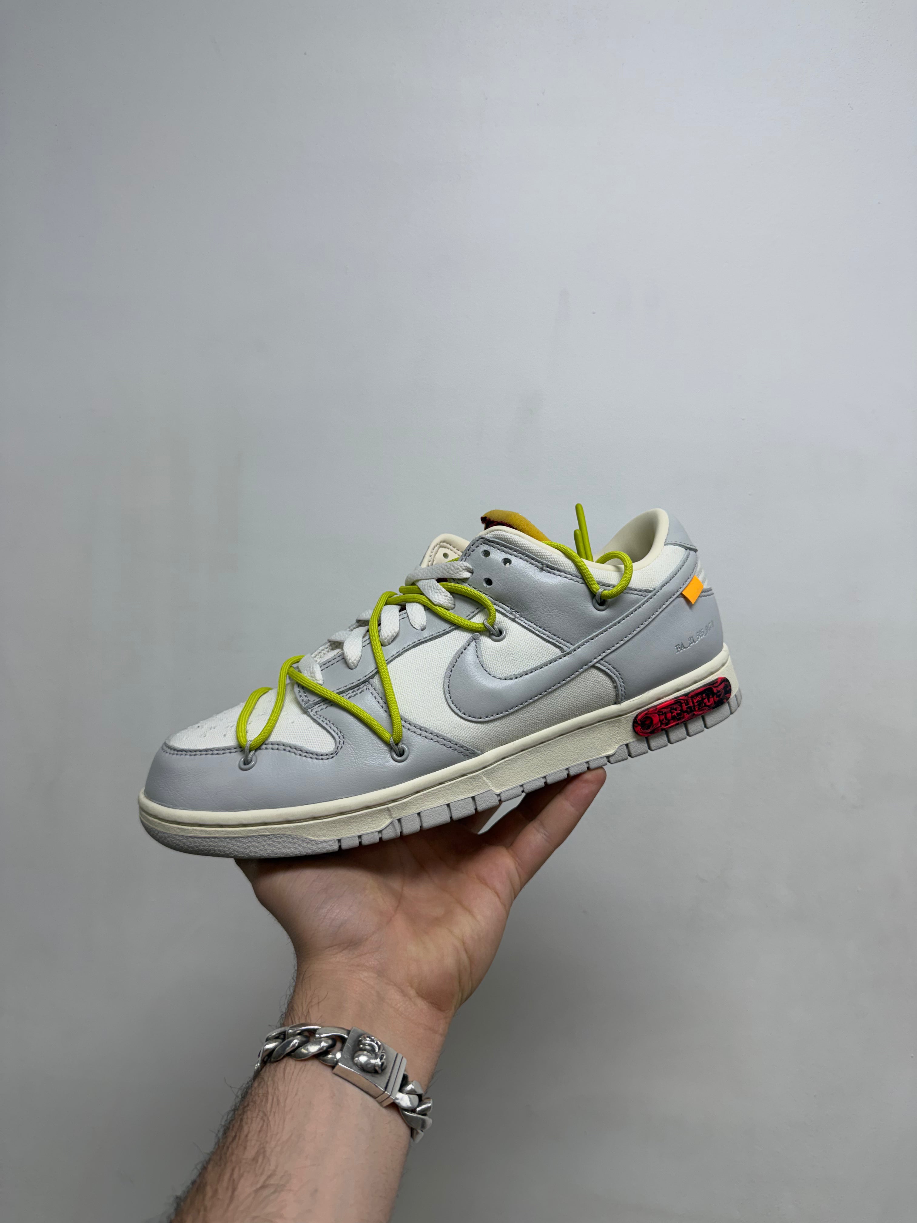 Nike x Off-White Dunk Low Lot 8 Sneakers