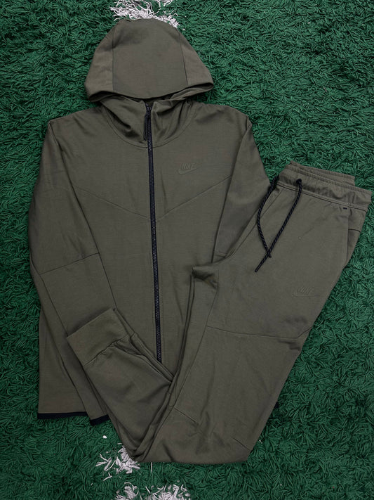 Nike Tech Sweatsuit Olive Green Small New