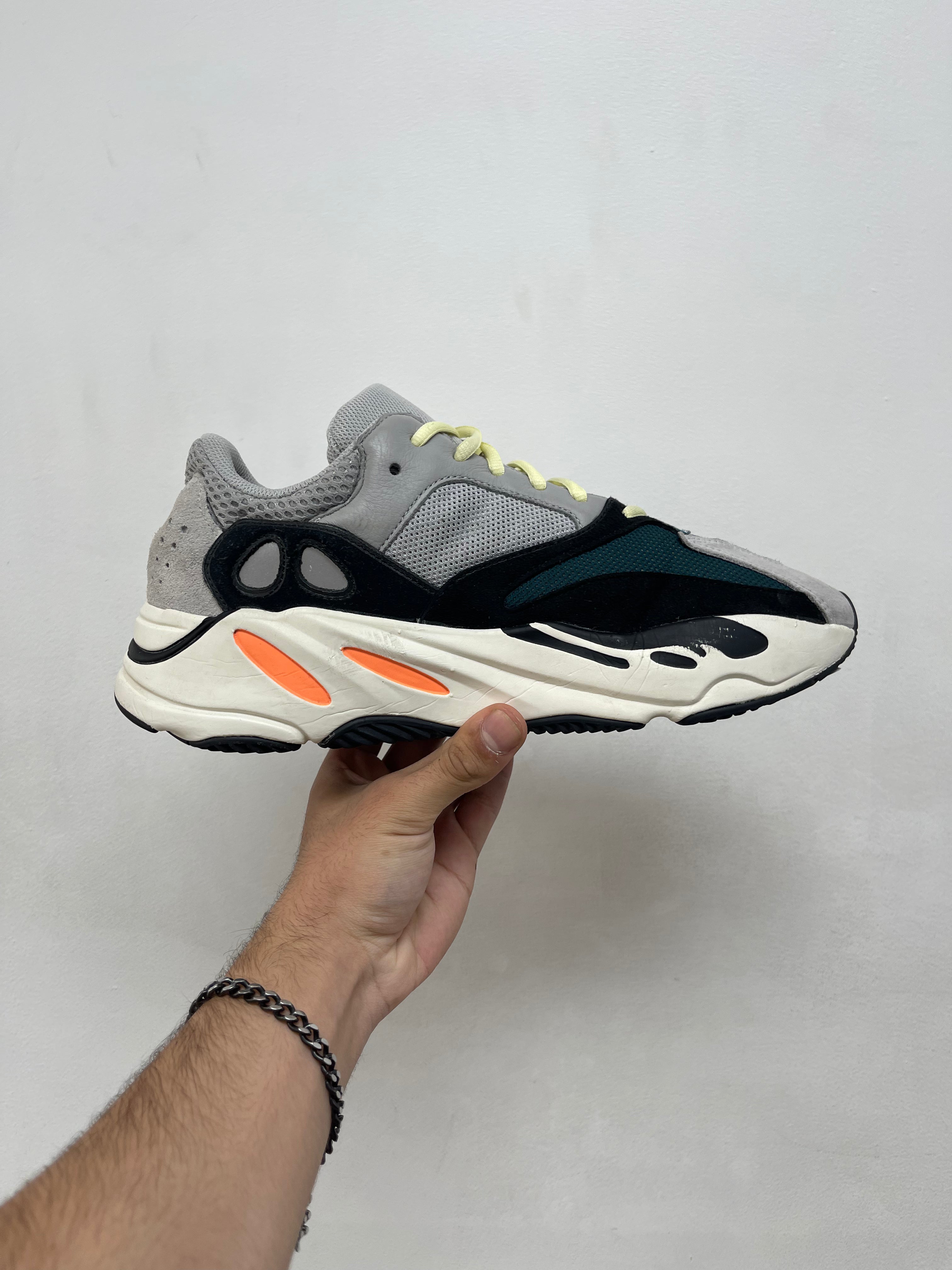 YZY 700 Wave Runner Sneakers
