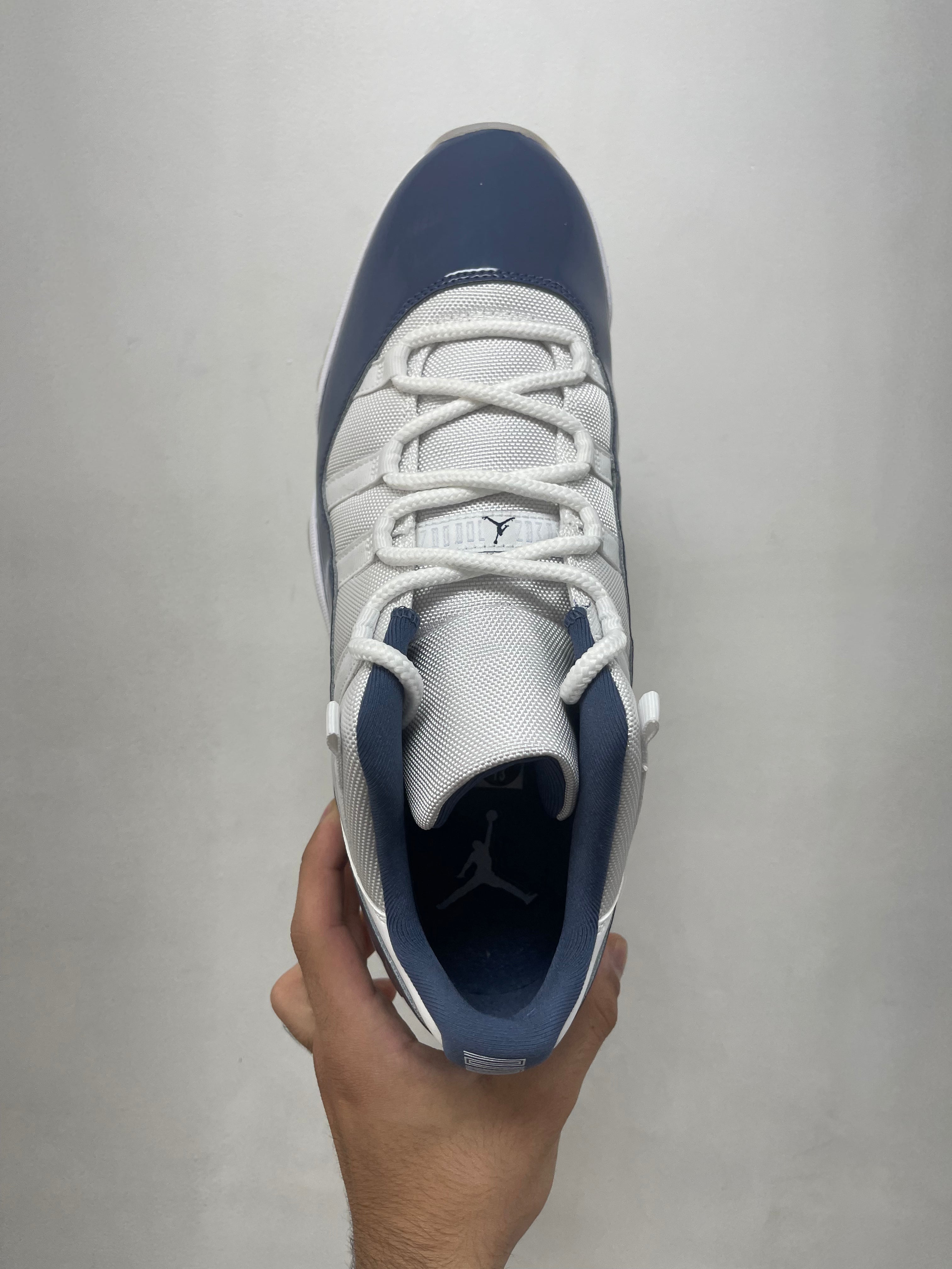 Jordan 11 Low Diffused Blue Sneakers