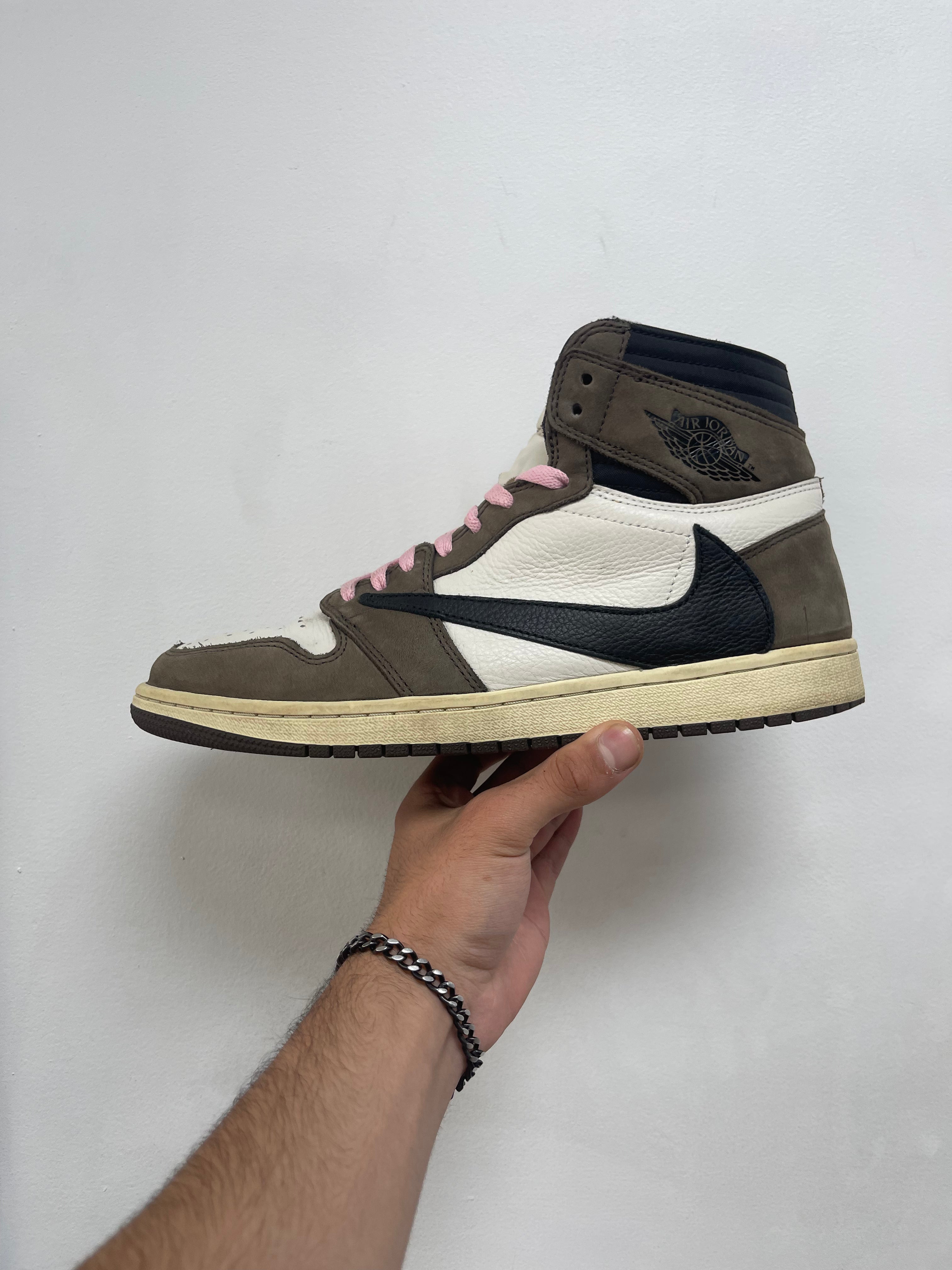 Jordan 1 Travis Scott High Mocha Sneakers