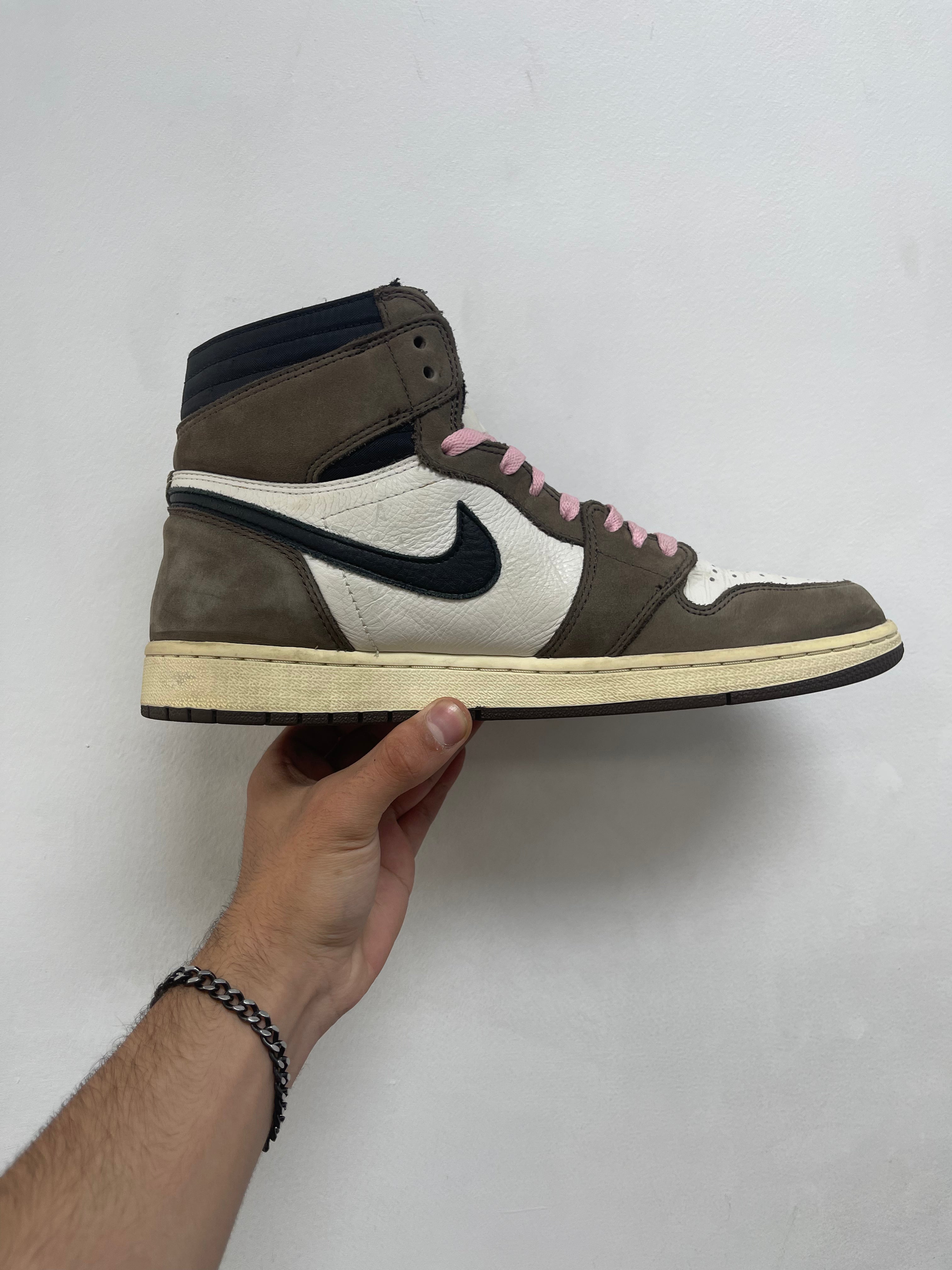 Jordan 1 Travis Scott High Mocha Sneakers