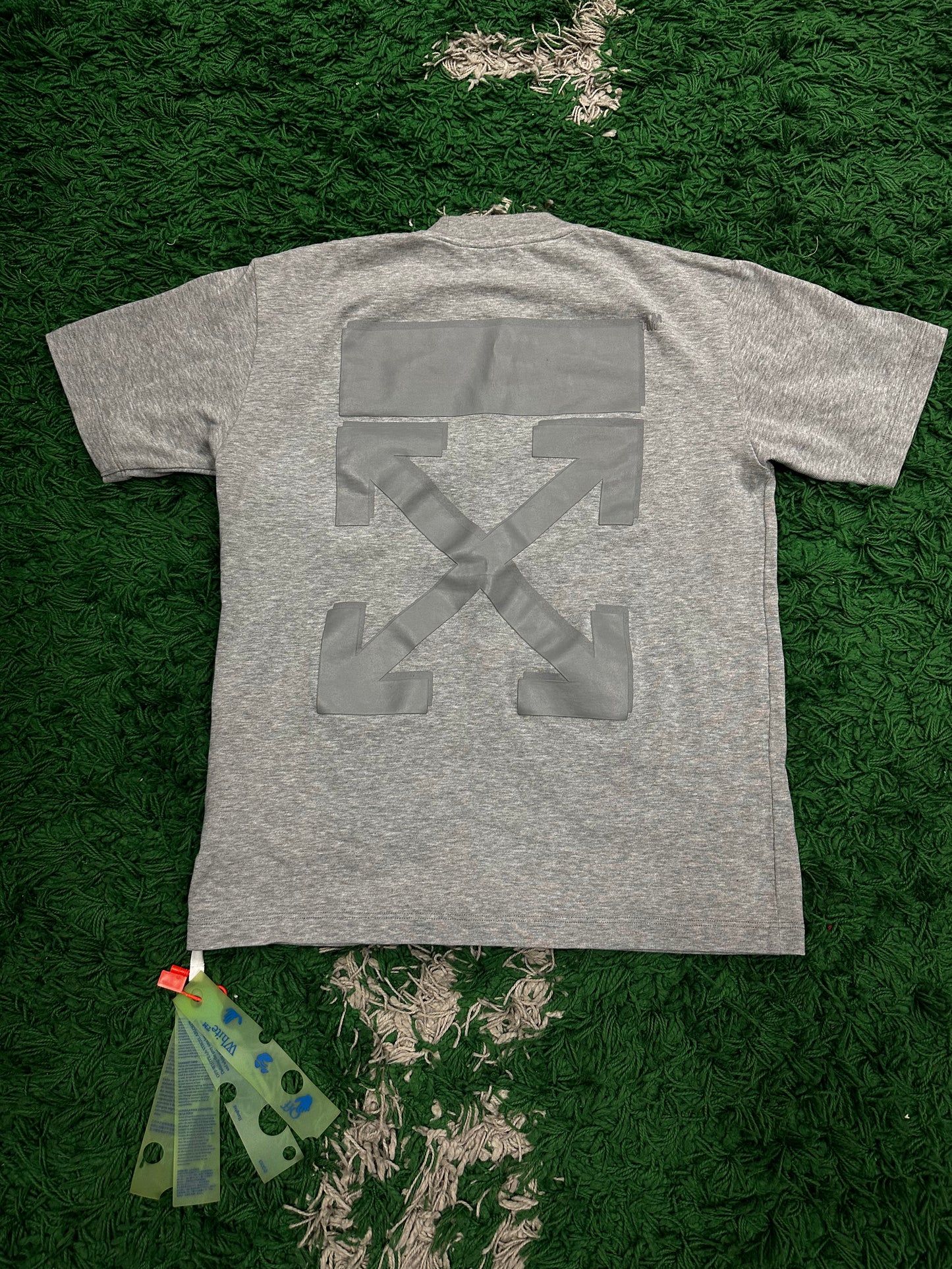 Off White Tee Grey Small Used
