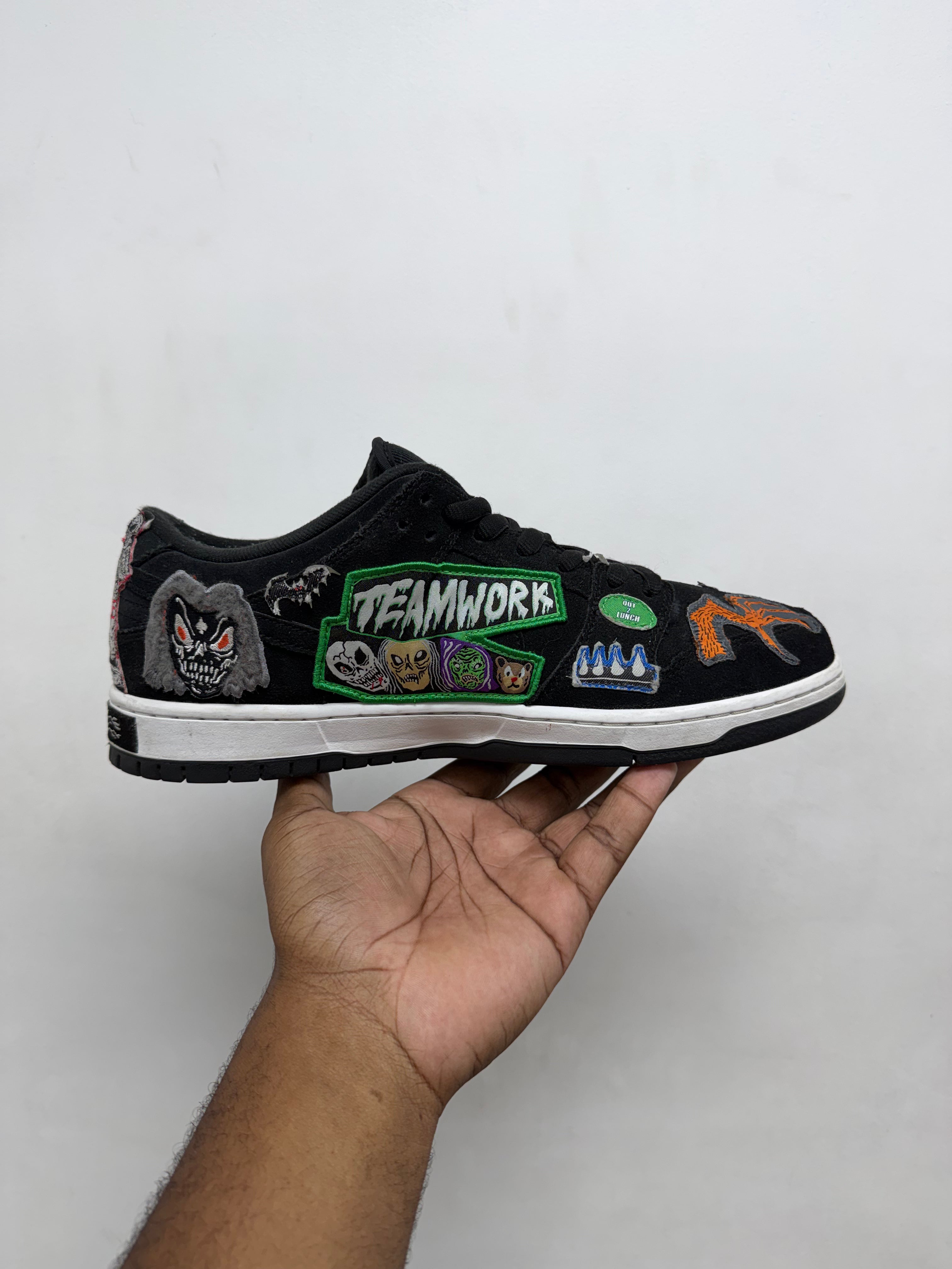 Nike SB Dunk Low Neckface Sneakers