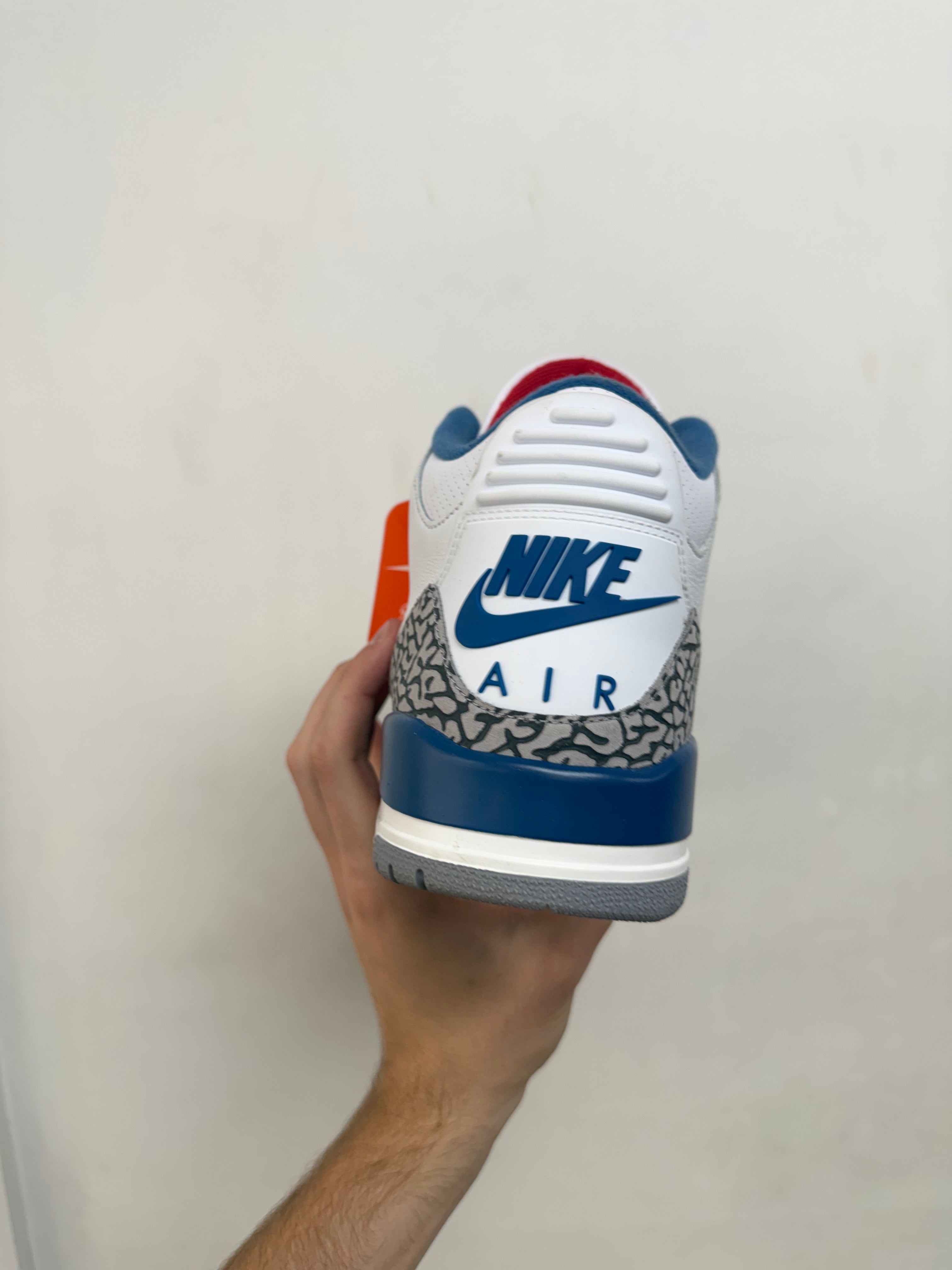 Jordan 3 True Blue Sneakers