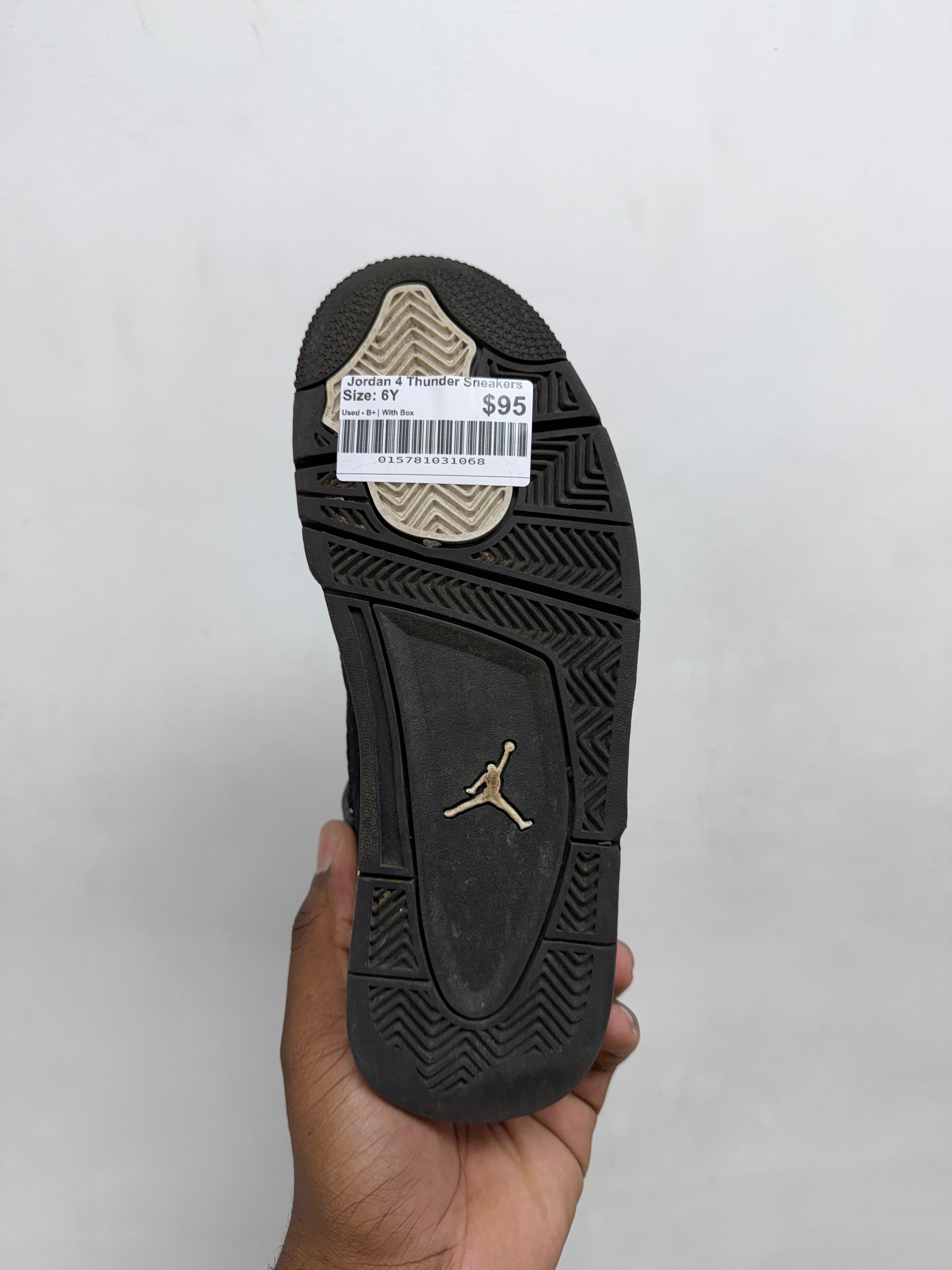 Jordan 4 Thunder Sneakers