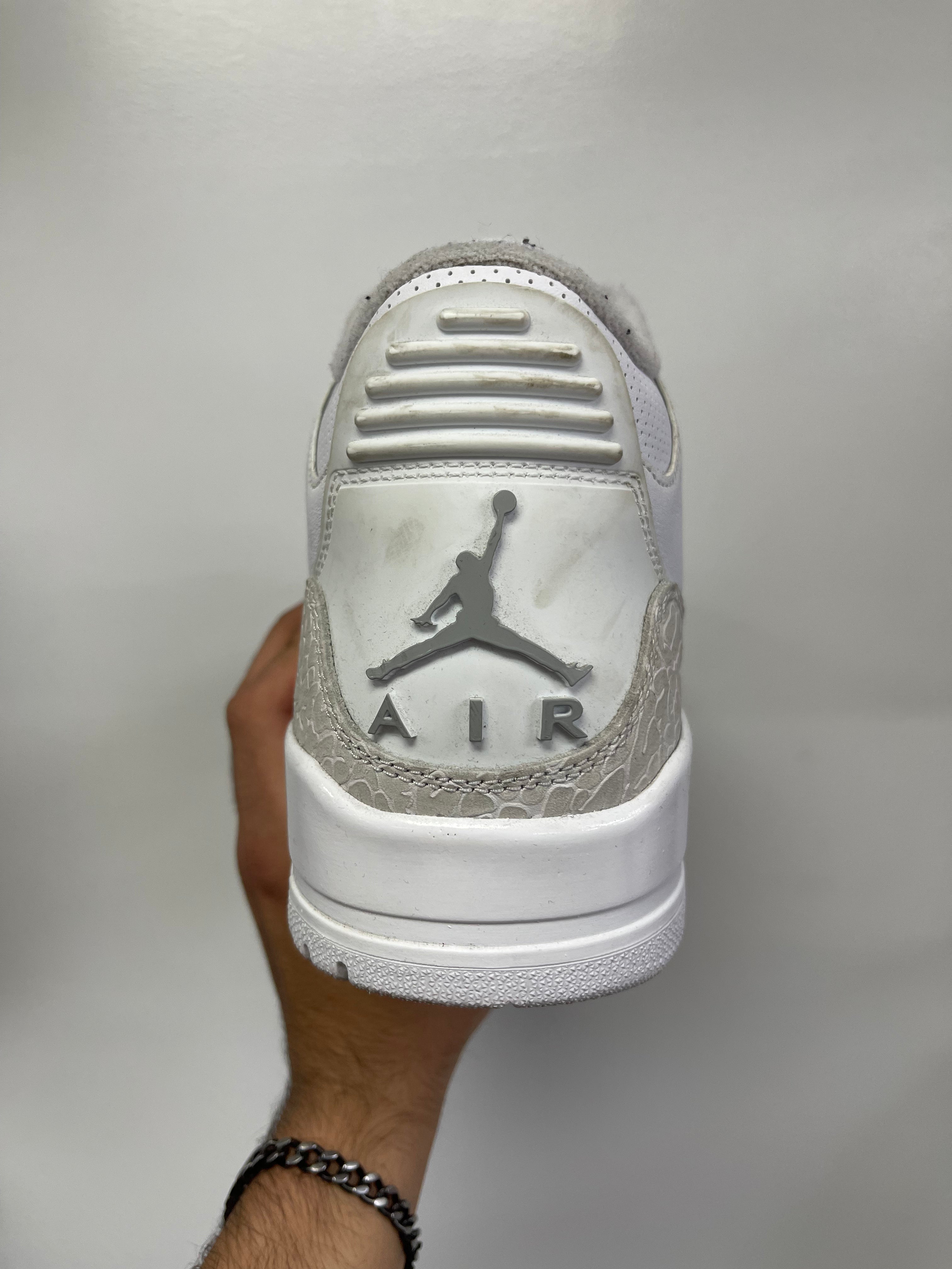 Nike Jordan 3 Pure Money Sneakers