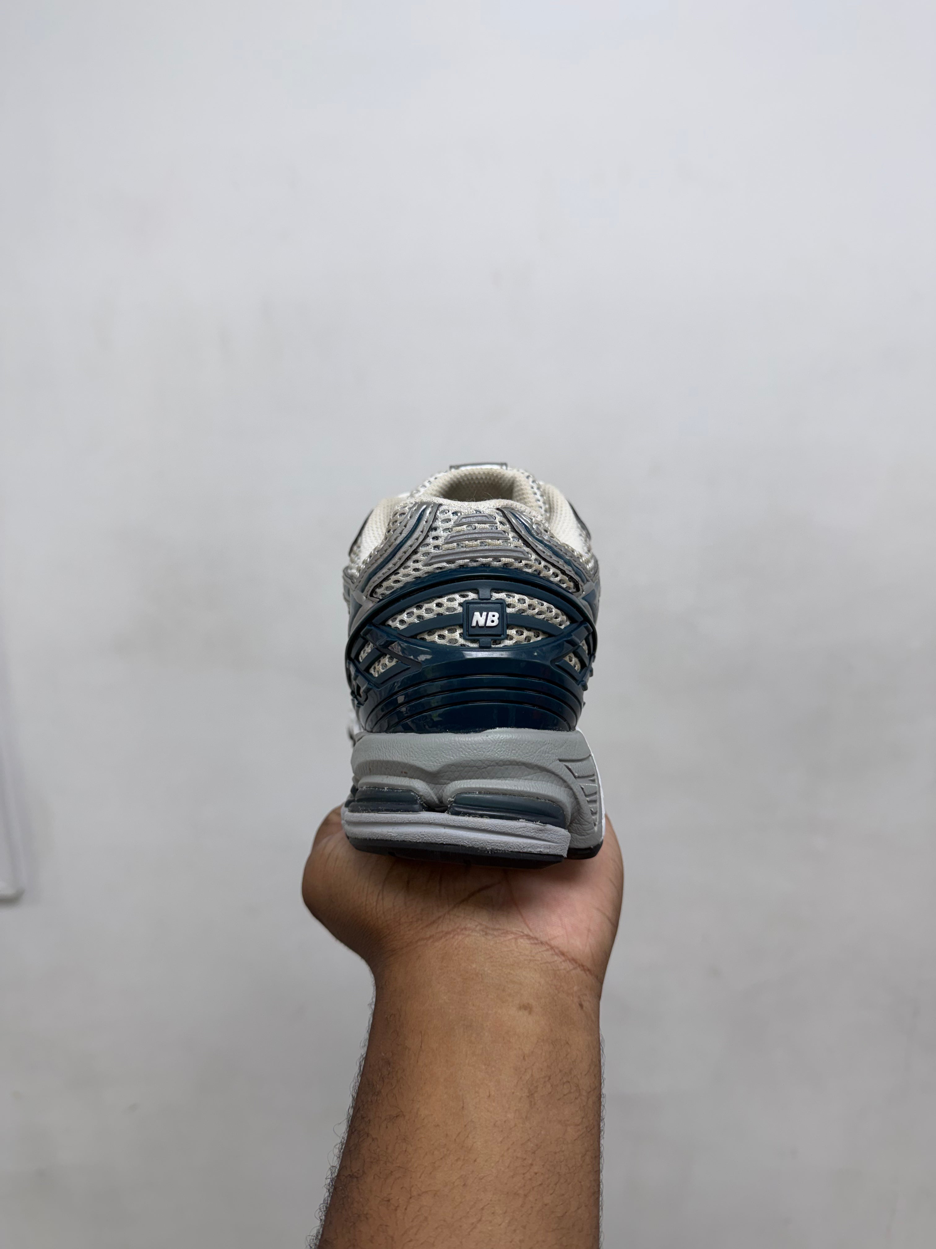 New Balance Silver Metallic Green 1906R Sneakers