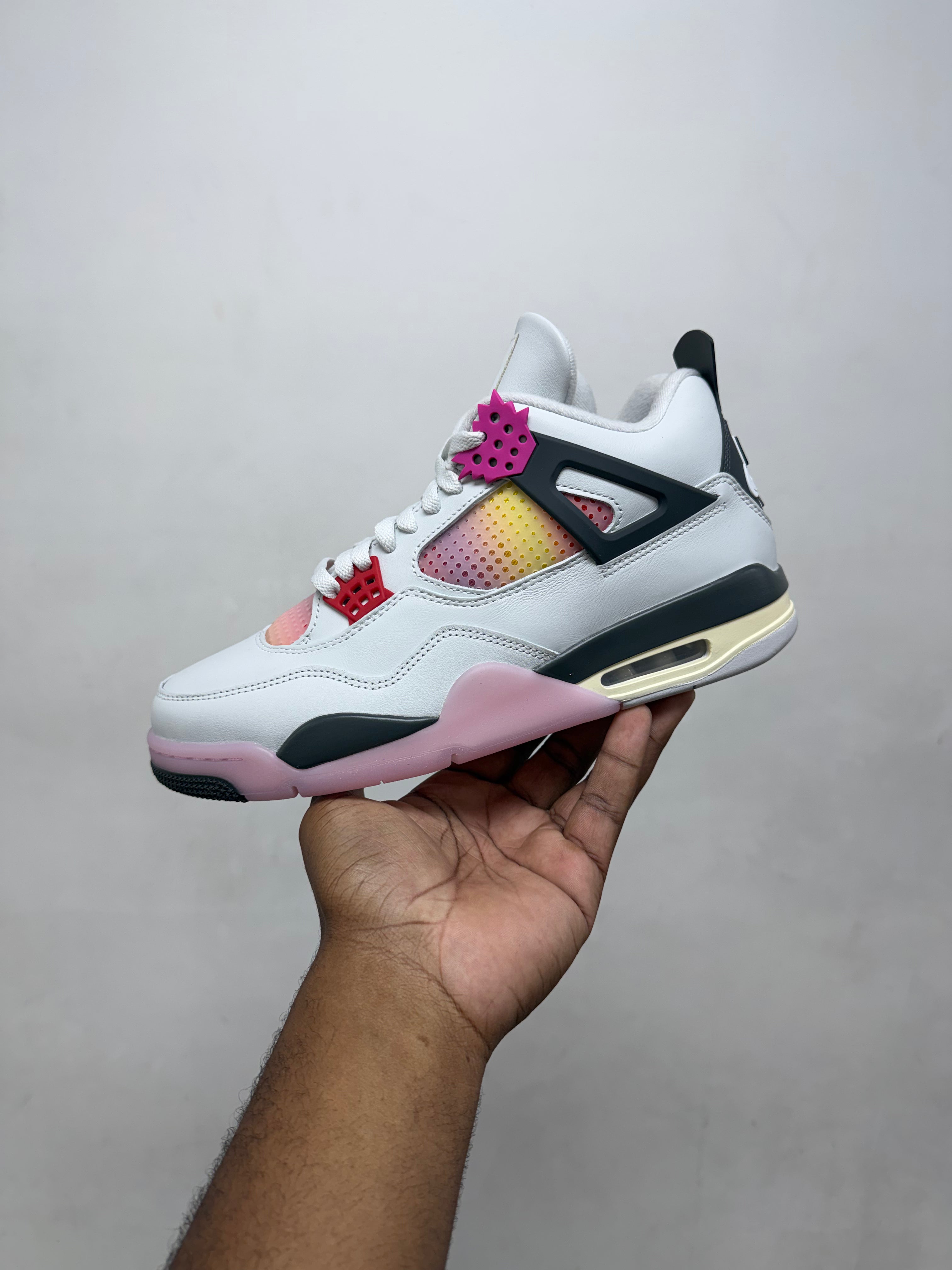 Jordan 4 Comic Sneakers