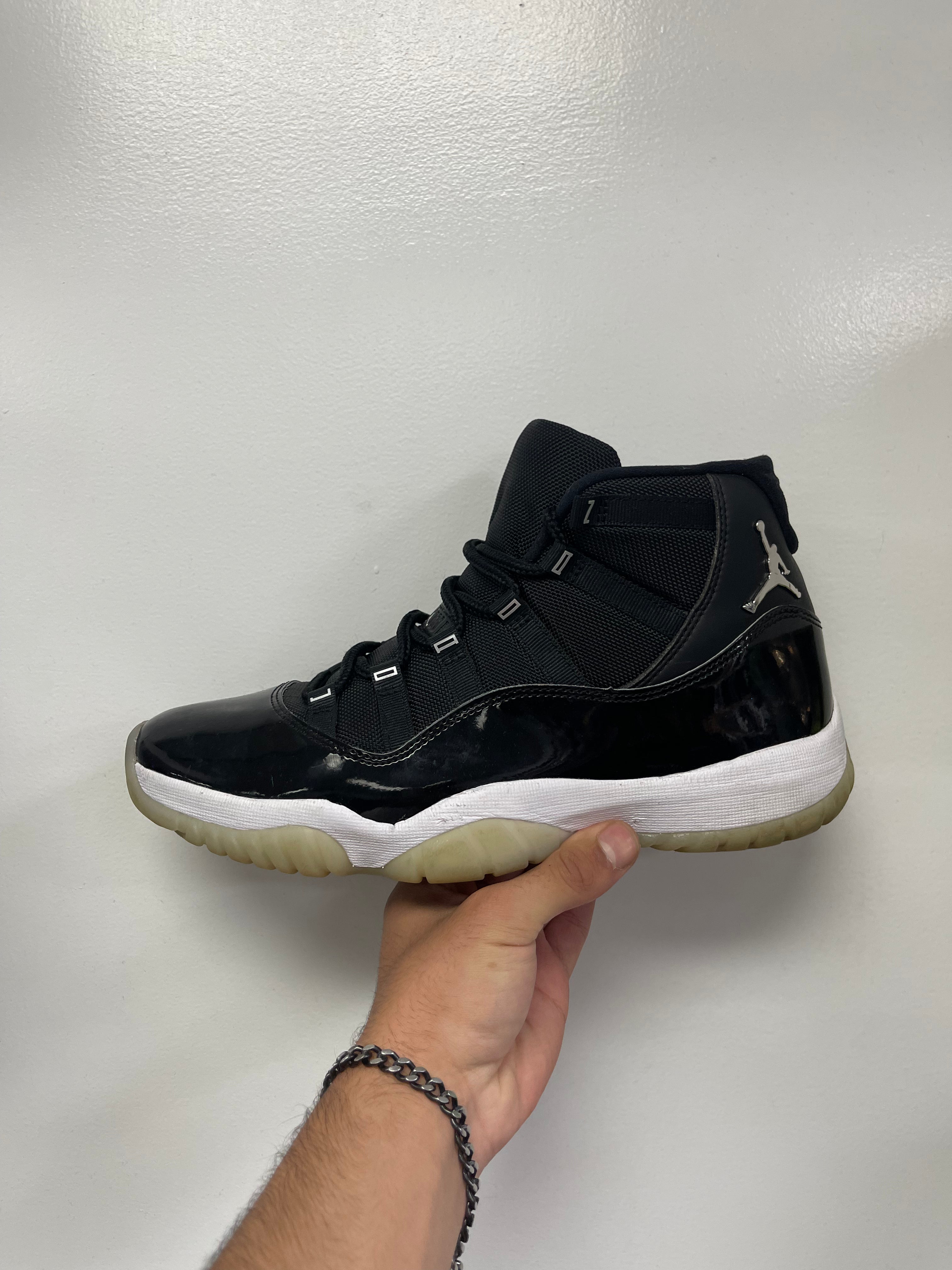 Jordan 11 Jubilee Sneakers