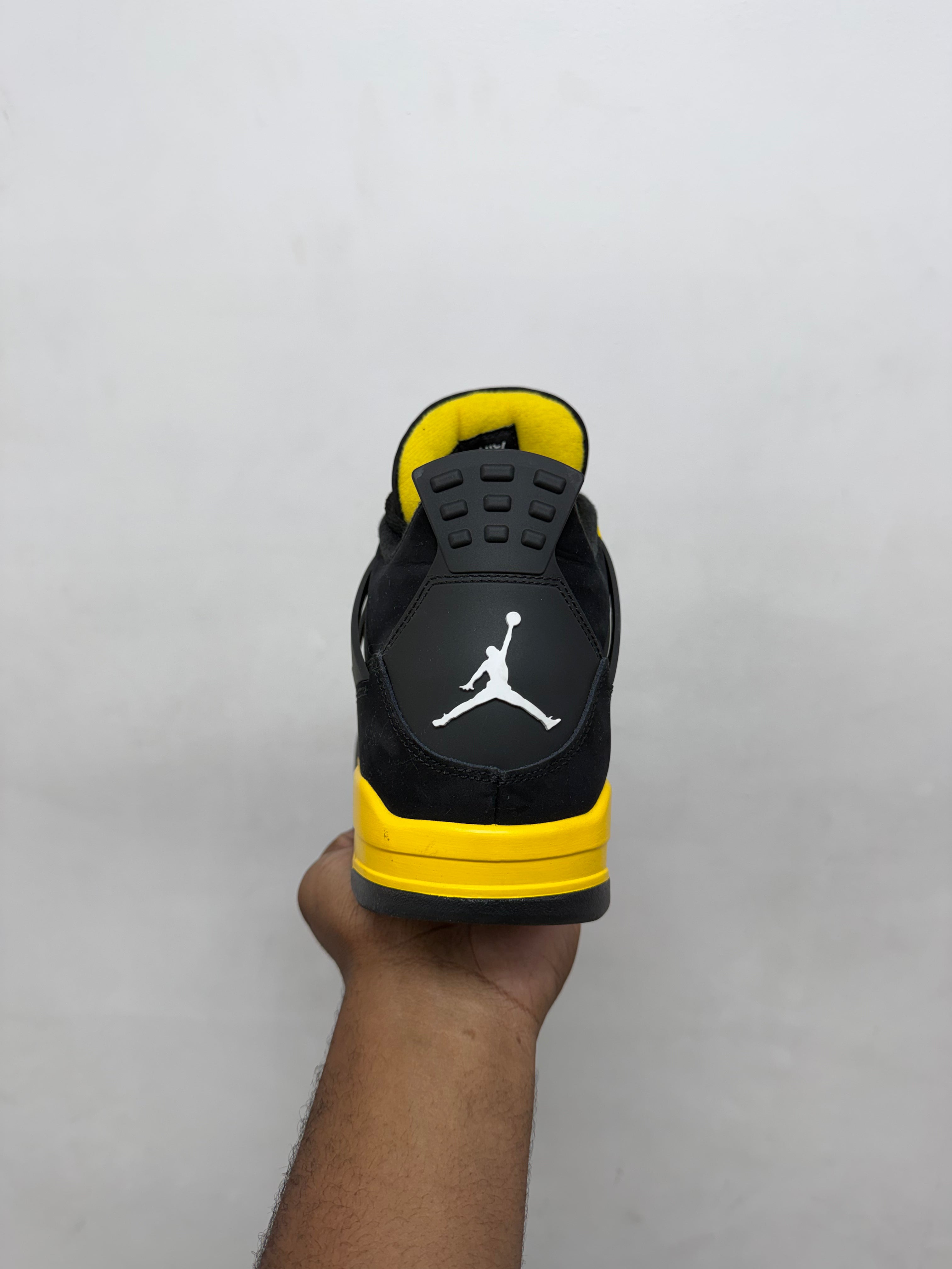 Jordan 4 Thunder Sneakers