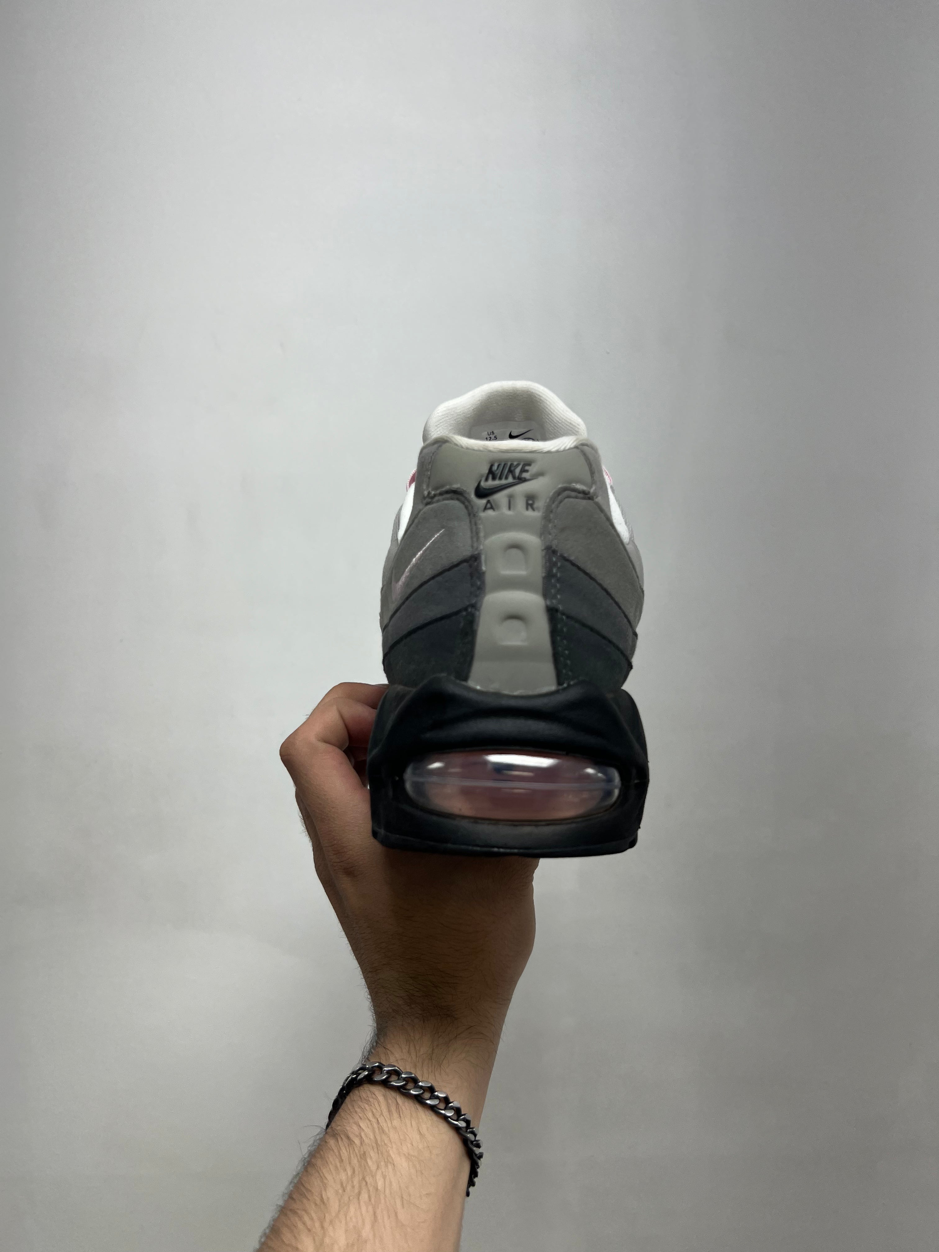 Nike AM95 Soft Pink Sneakers