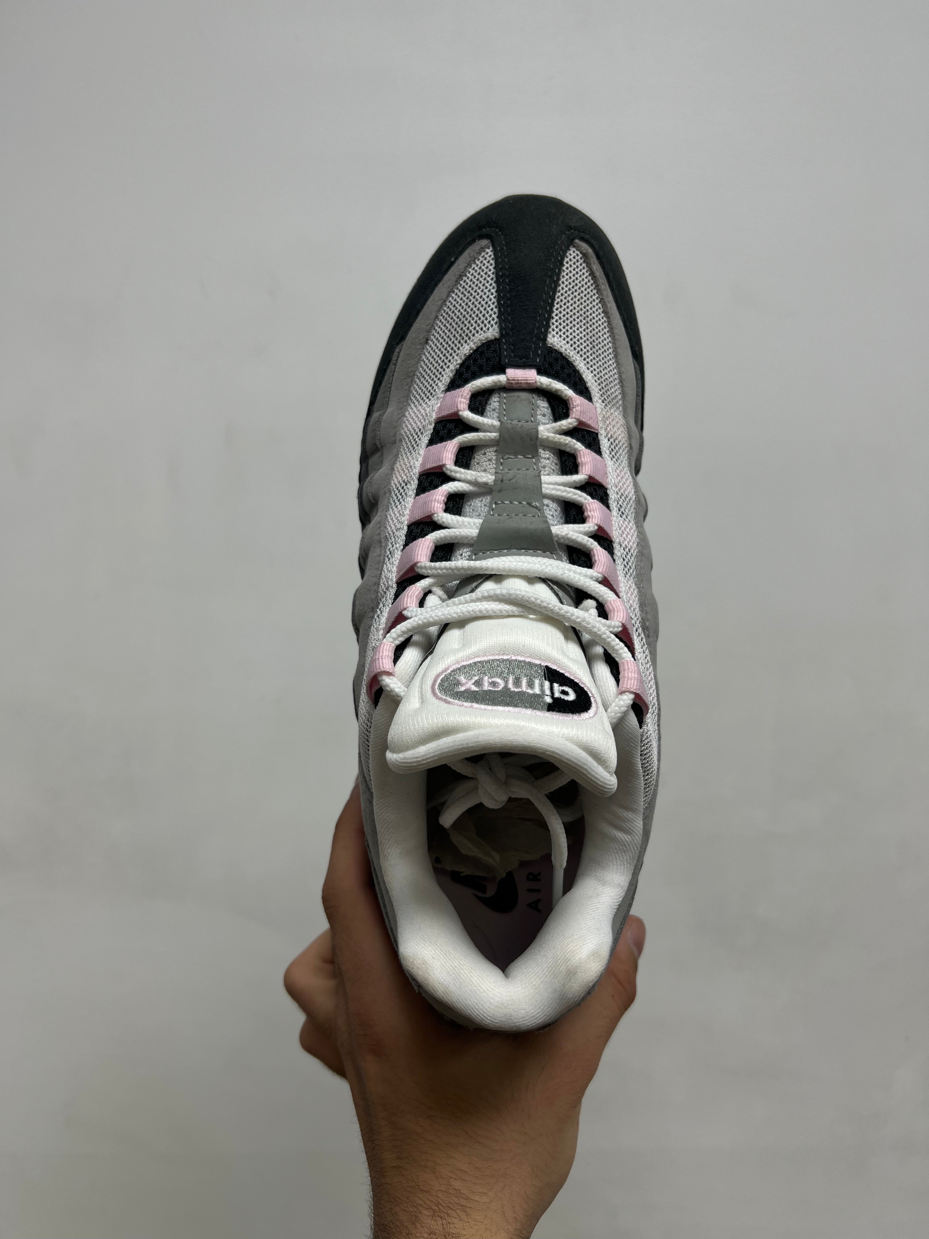 Nike AM95 Soft Pink Sneakers