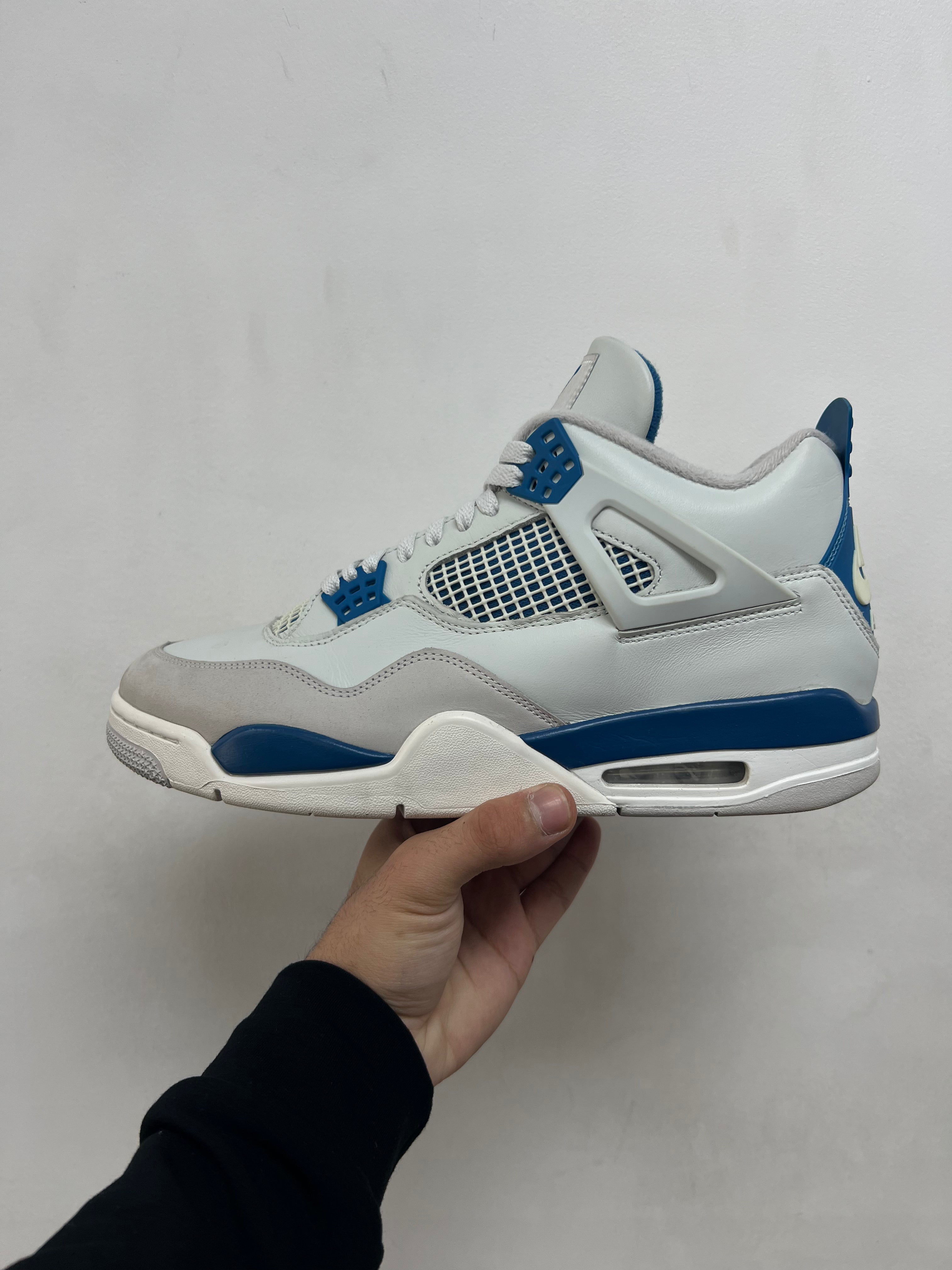 Jordan 4 Military Blue Sneakers